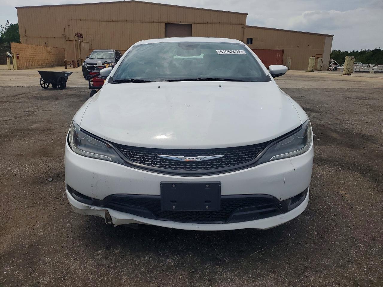 2015 Chrysler 200 S White vin: 1C3CCCBG1FN673380