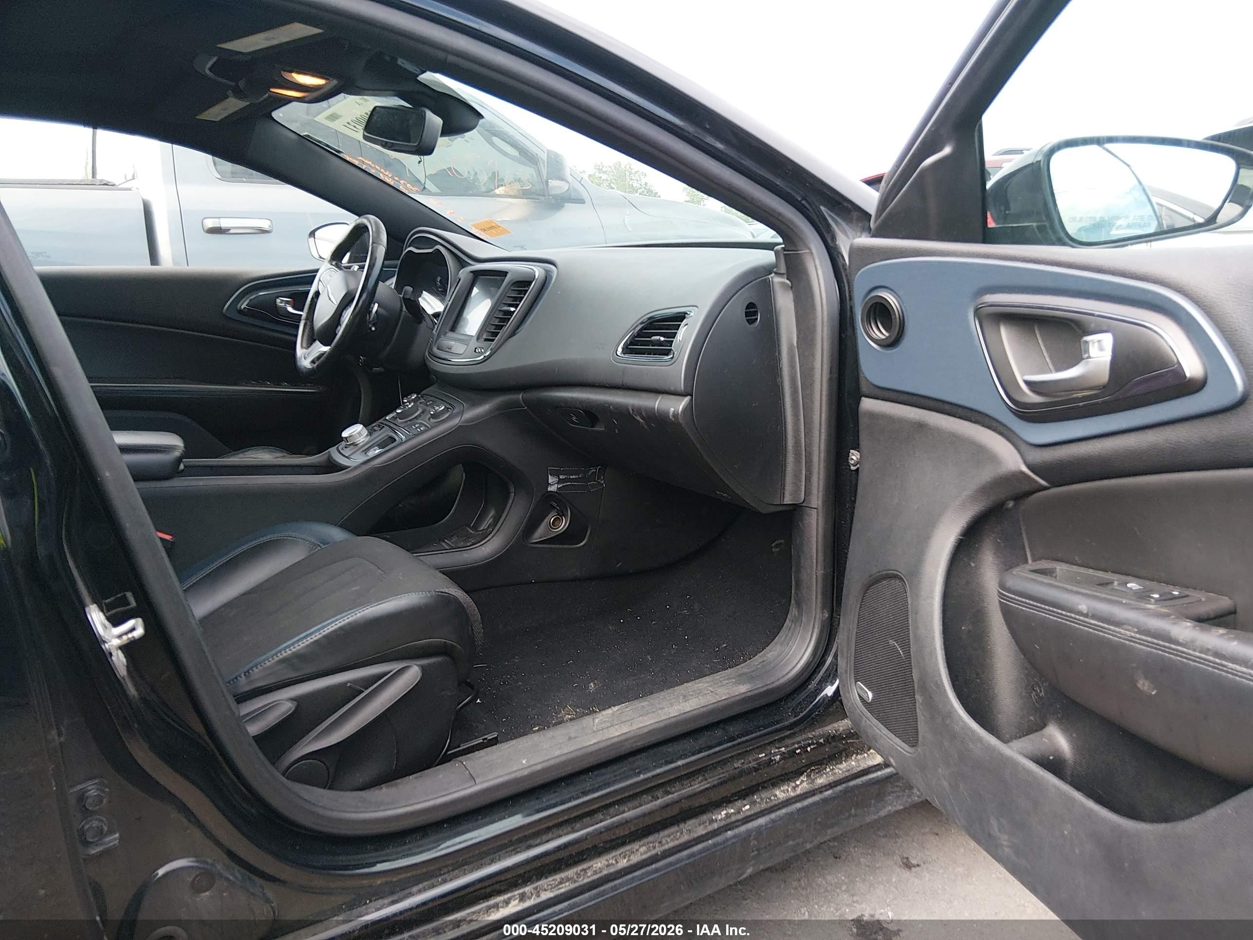 2015 Chrysler 200 S Black vin: 1C3CCCBG2FN551370
