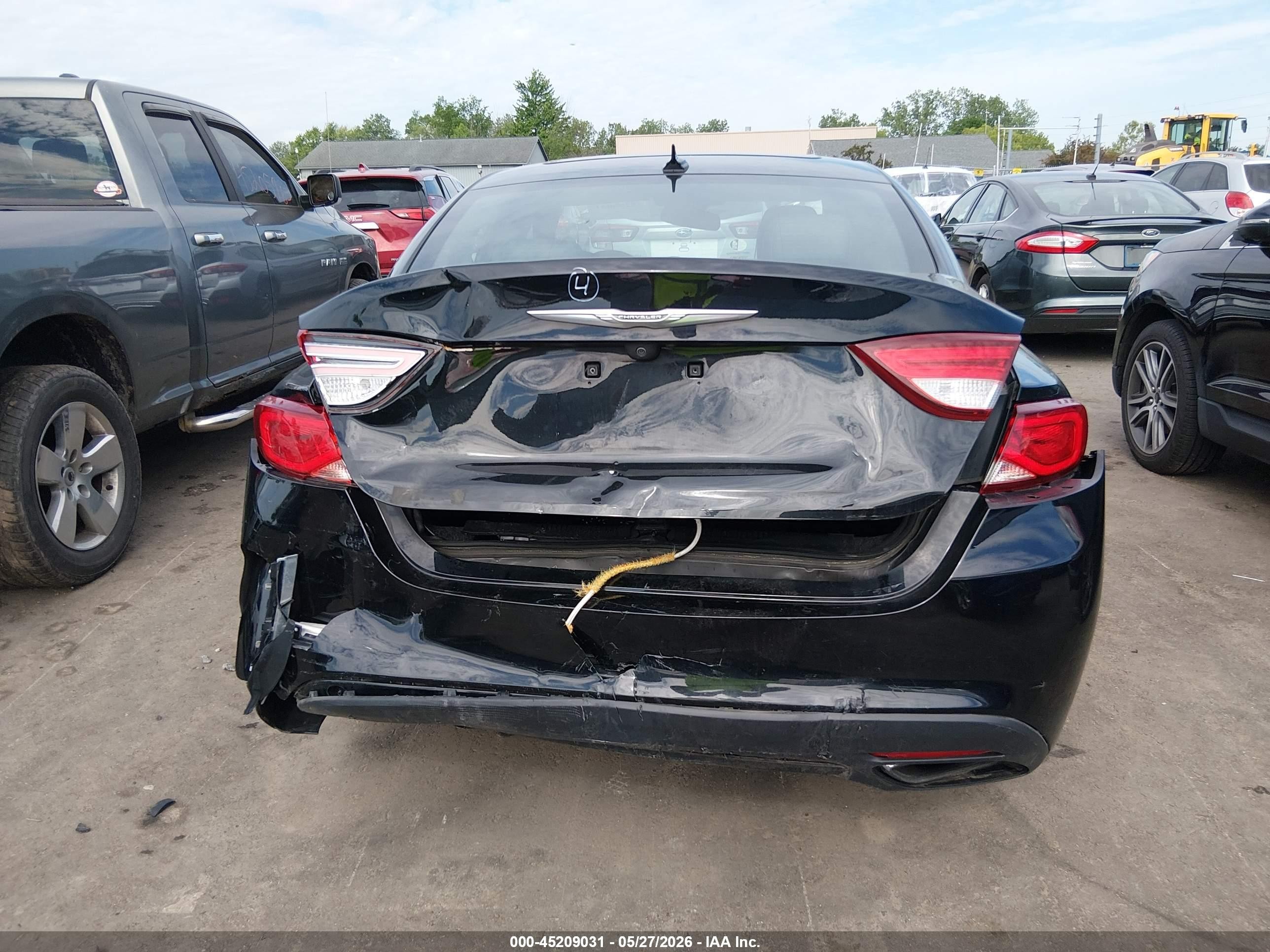 2015 Chrysler 200 S Black vin: 1C3CCCBG2FN551370