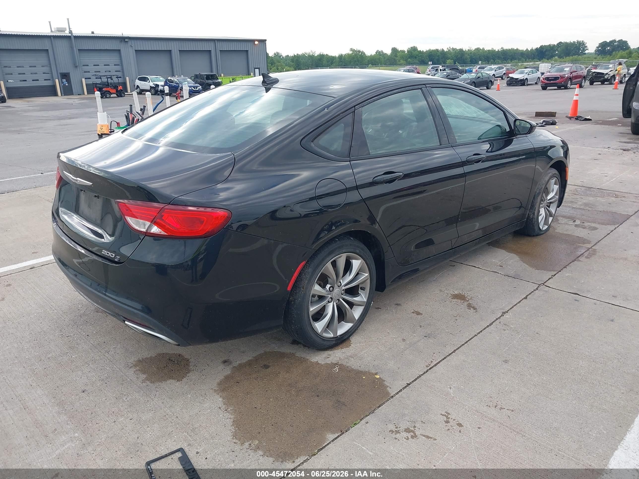 2015 Chrysler 200 S Черный vin: 1C3CCCBG3FN581140