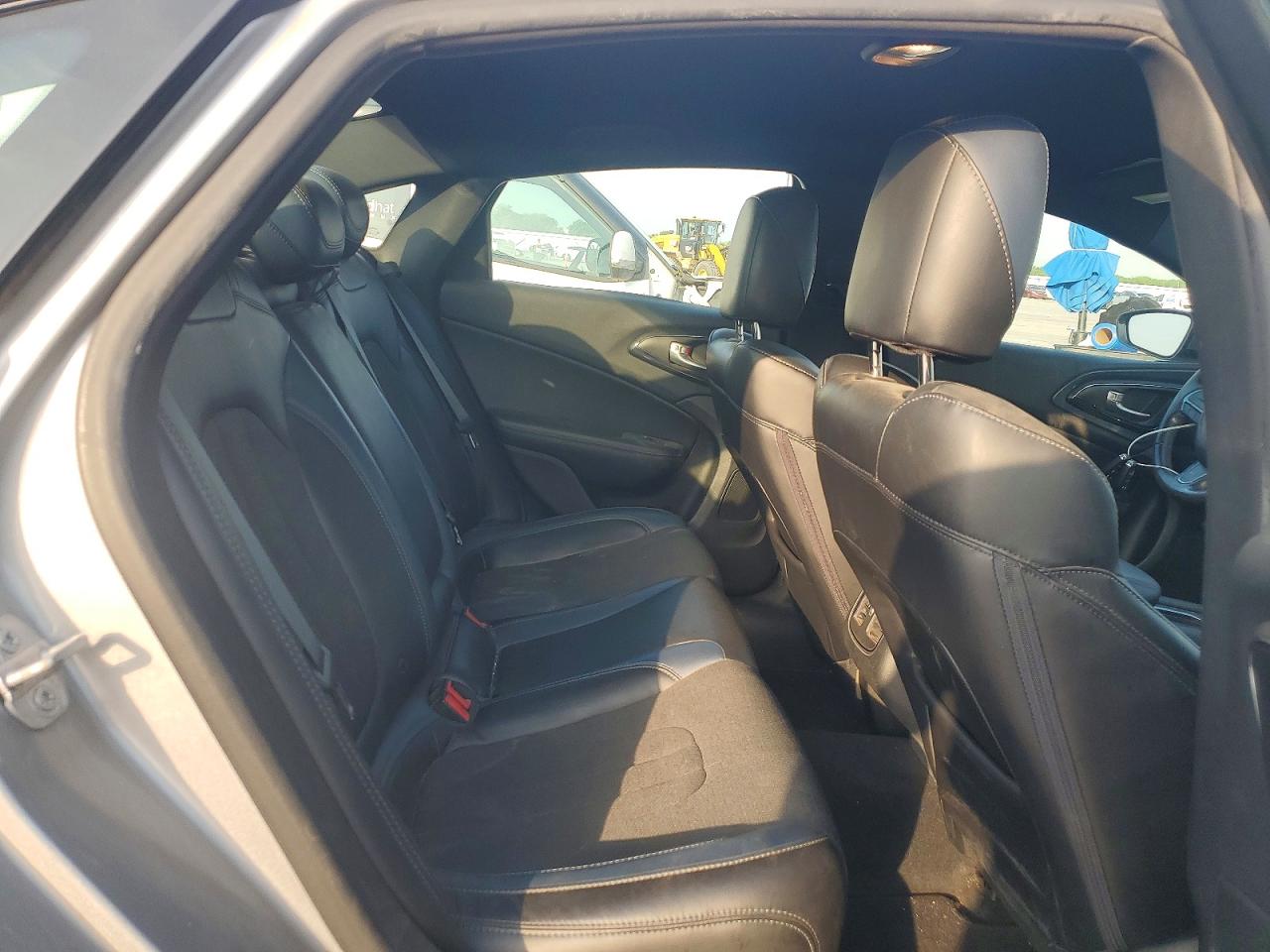 2015 Chrysler 200 S Silver vin: 1C3CCCBG3FN614766