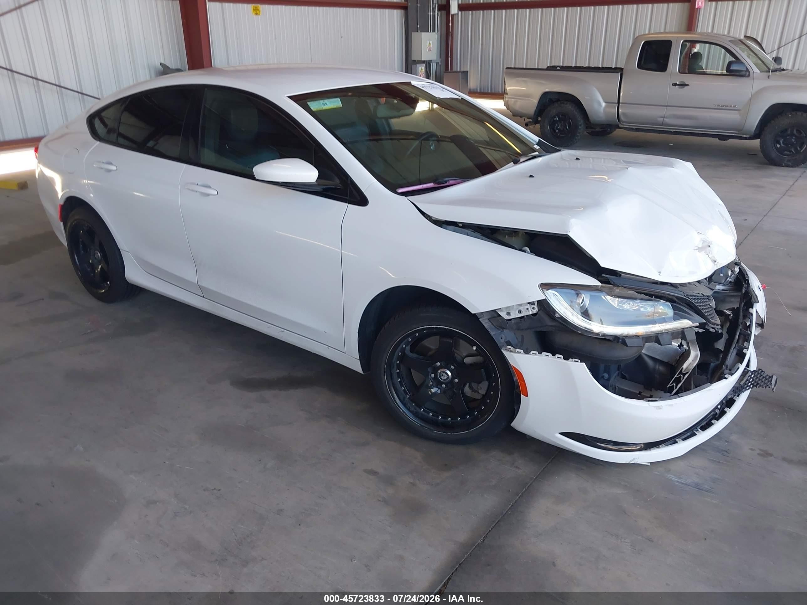 2015 Chrysler 200 S White vin: 1C3CCCBG3FN627520