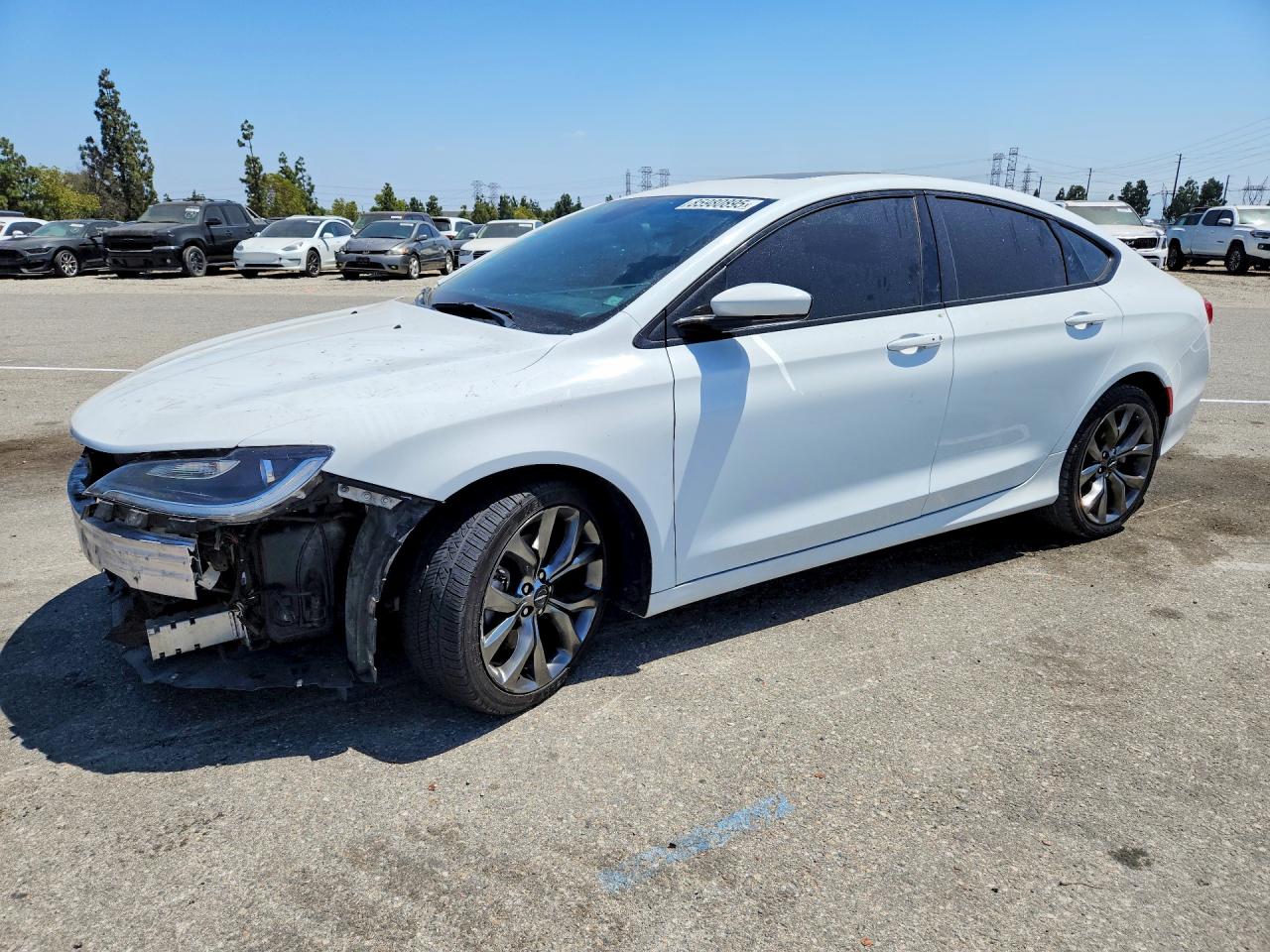 2015 Chrysler 200 S White vin: 1C3CCCBG4FN511629