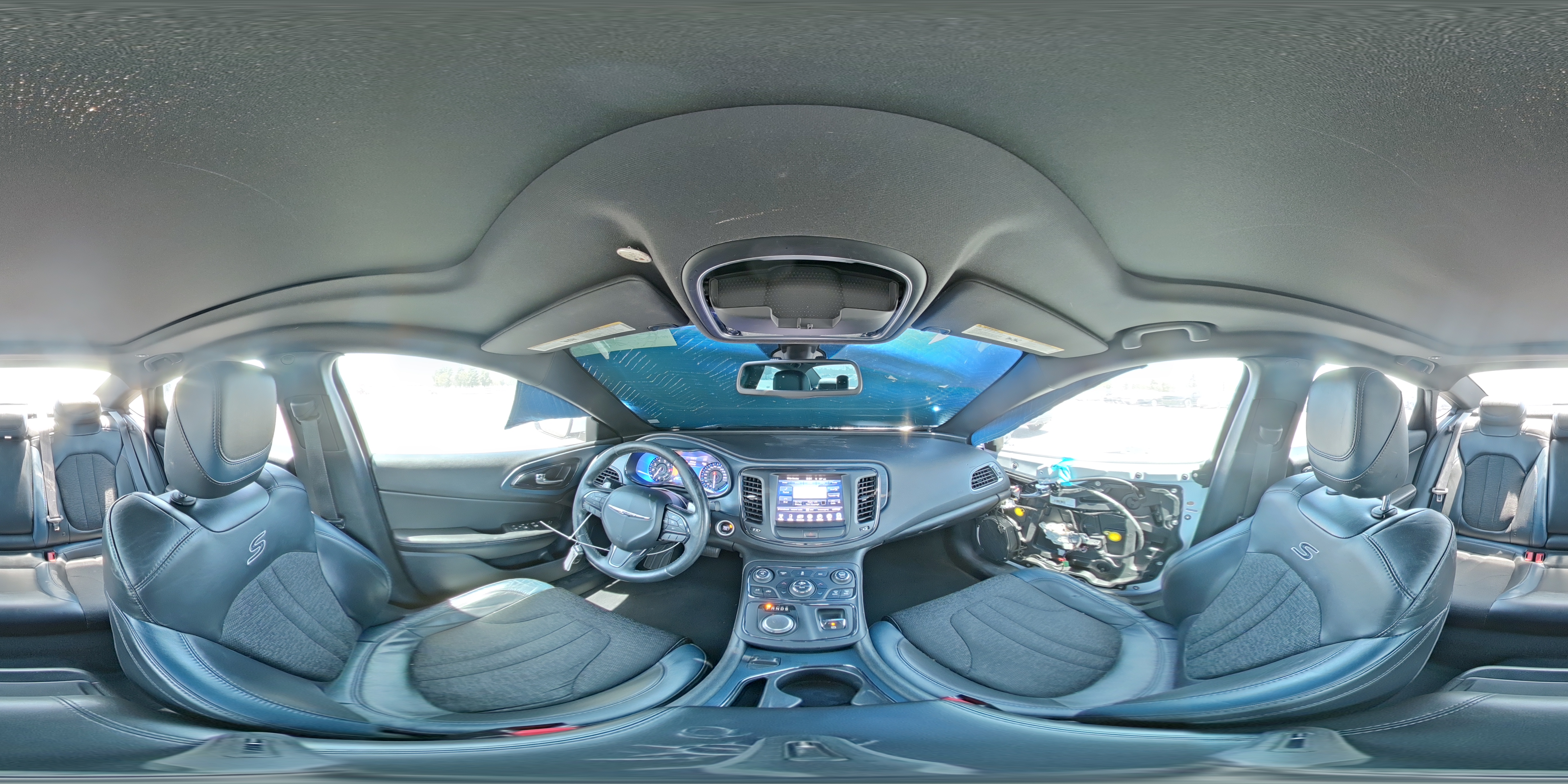2015 Chrysler 200 S White vin: 1C3CCCBG4FN511629
