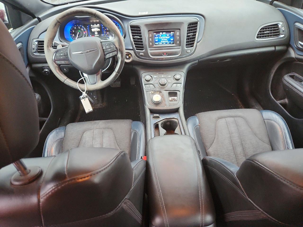 2015 Chrysler 200 S Red vin: 1C3CCCBG4FN528186