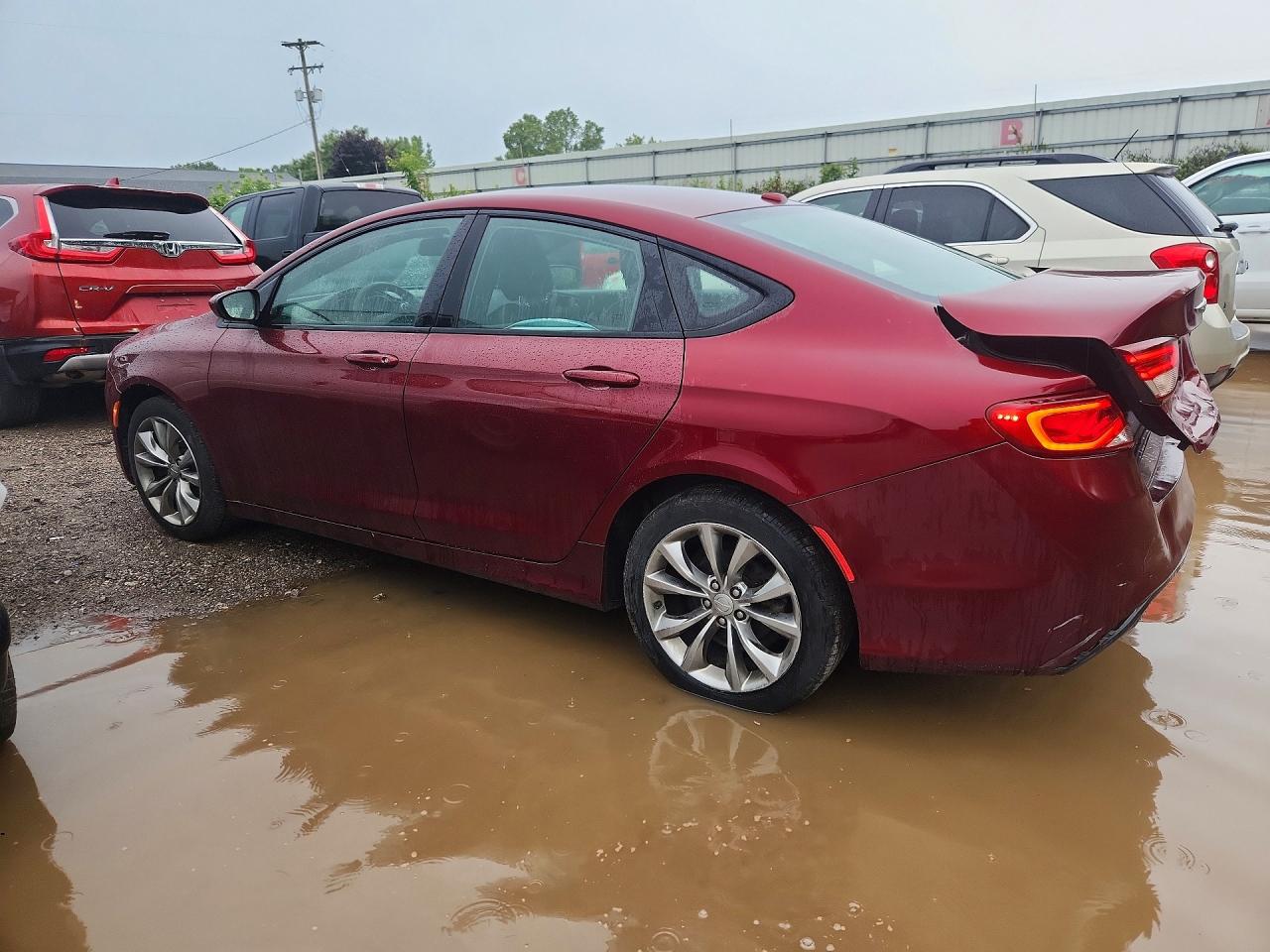 2015 Chrysler 200 S Red vin: 1C3CCCBG4FN528186
