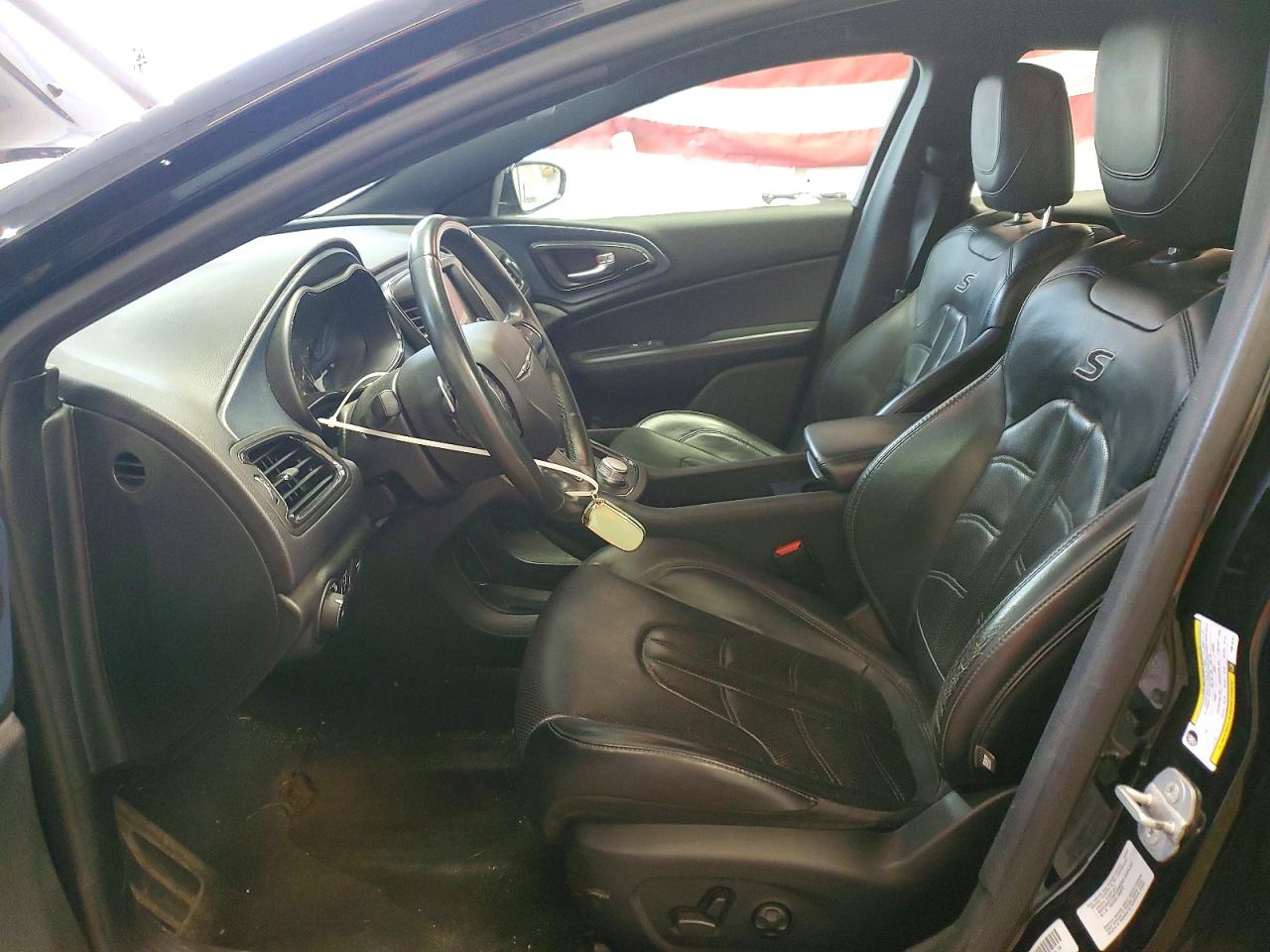 2015 Chrysler 200 S Черный vin: 1C3CCCBG4FN619751