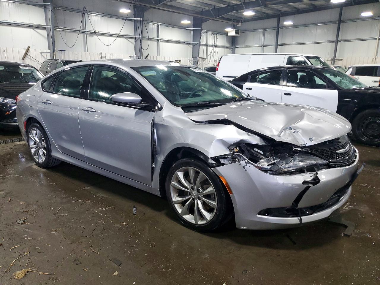 2015 Chrysler 200 S Silver vin: 1C3CCCBG5FN551492