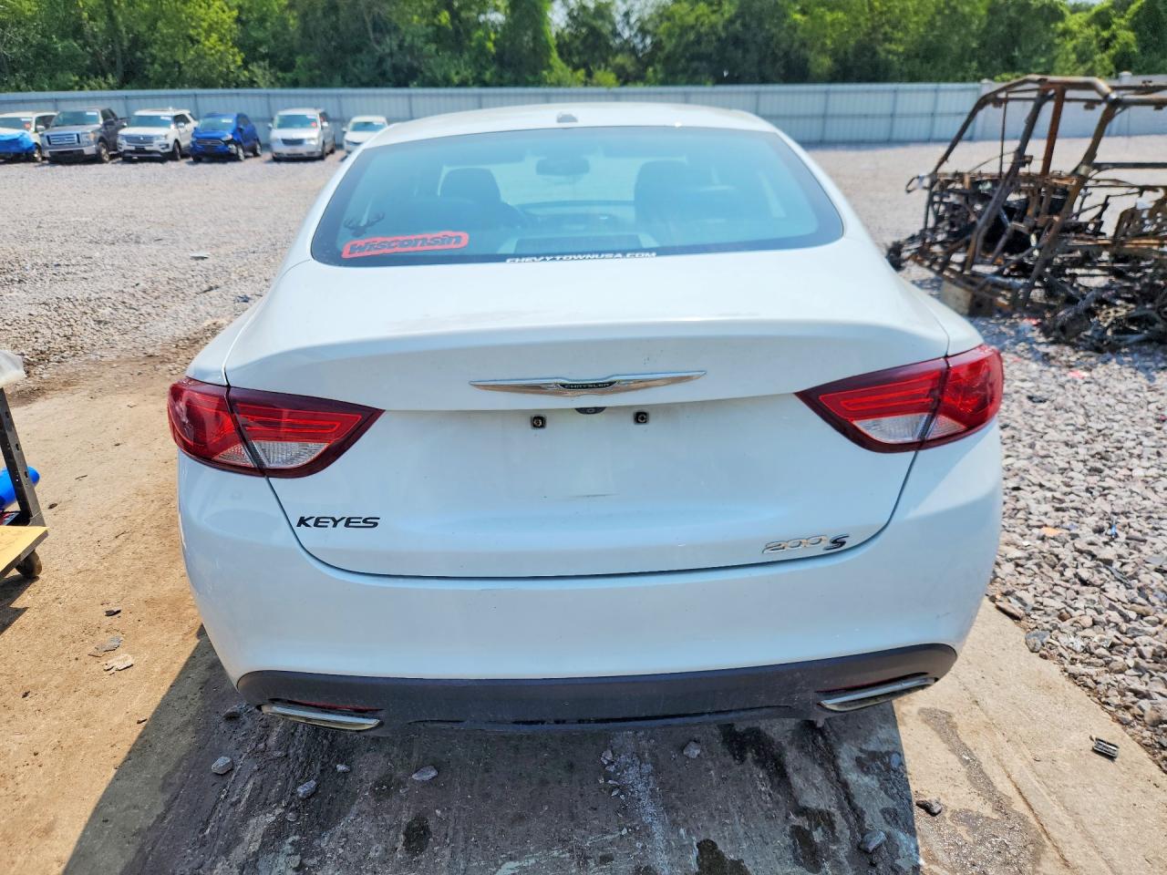 2015 Chrysler 200 S White vin: 1C3CCCBG5FN678260