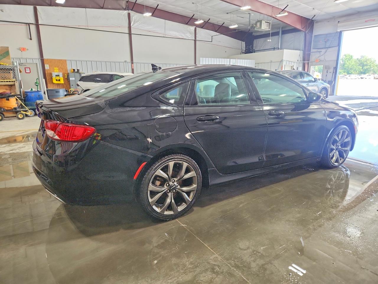 2015 Chrysler 200 S Black vin: 1C3CCCBG6FN551517