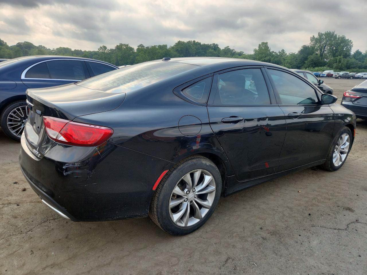 2015 Chrysler 200 S Черный vin: 1C3CCCBG6FN617502