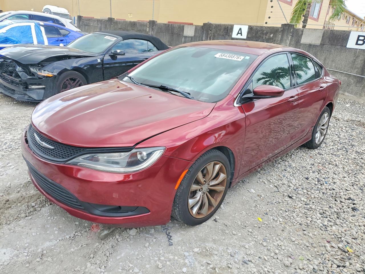 2015 Chrysler 200 S Red vin: 1C3CCCBG6FN706681