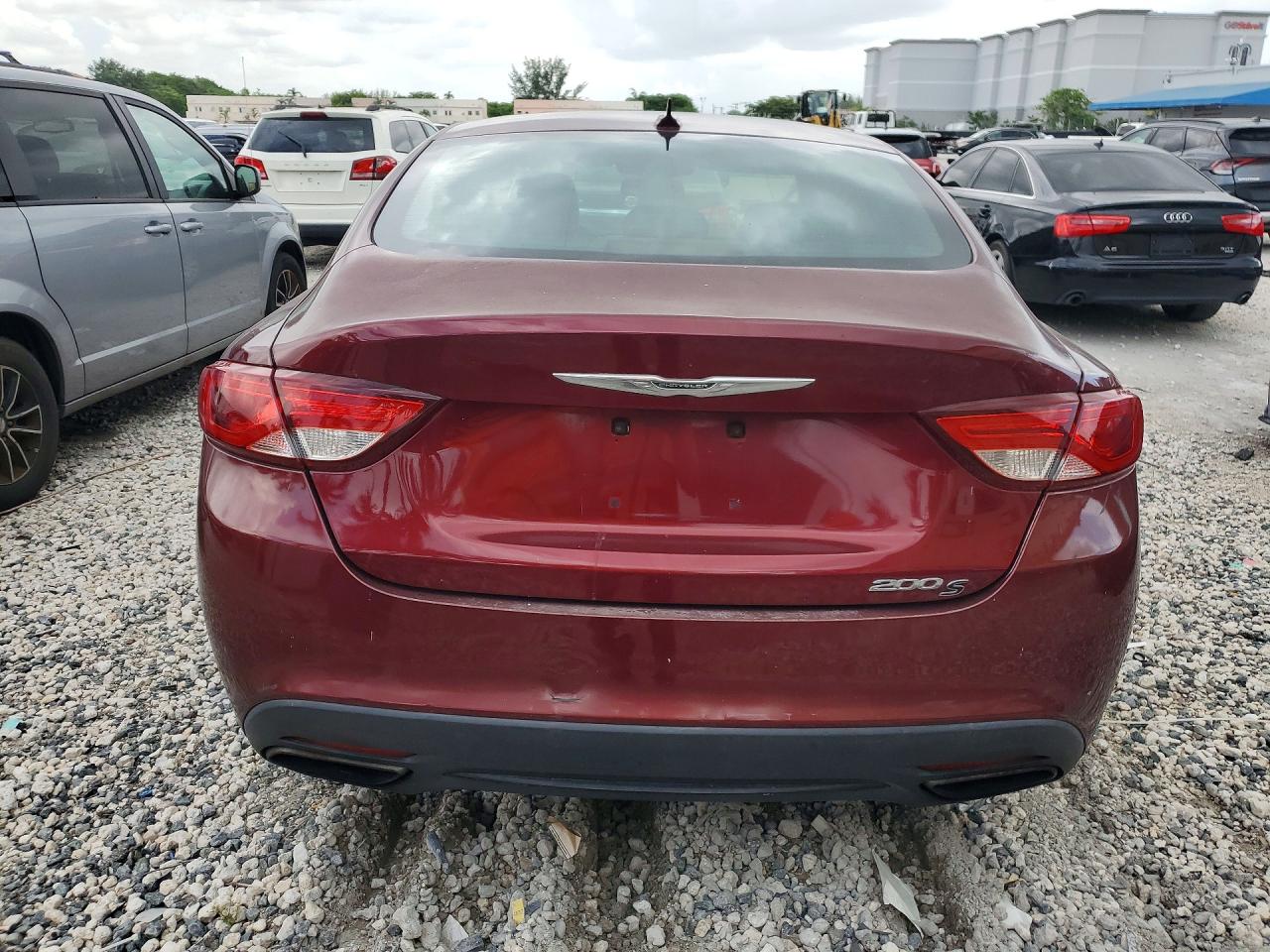 2015 Chrysler 200 S Red vin: 1C3CCCBG6FN706681