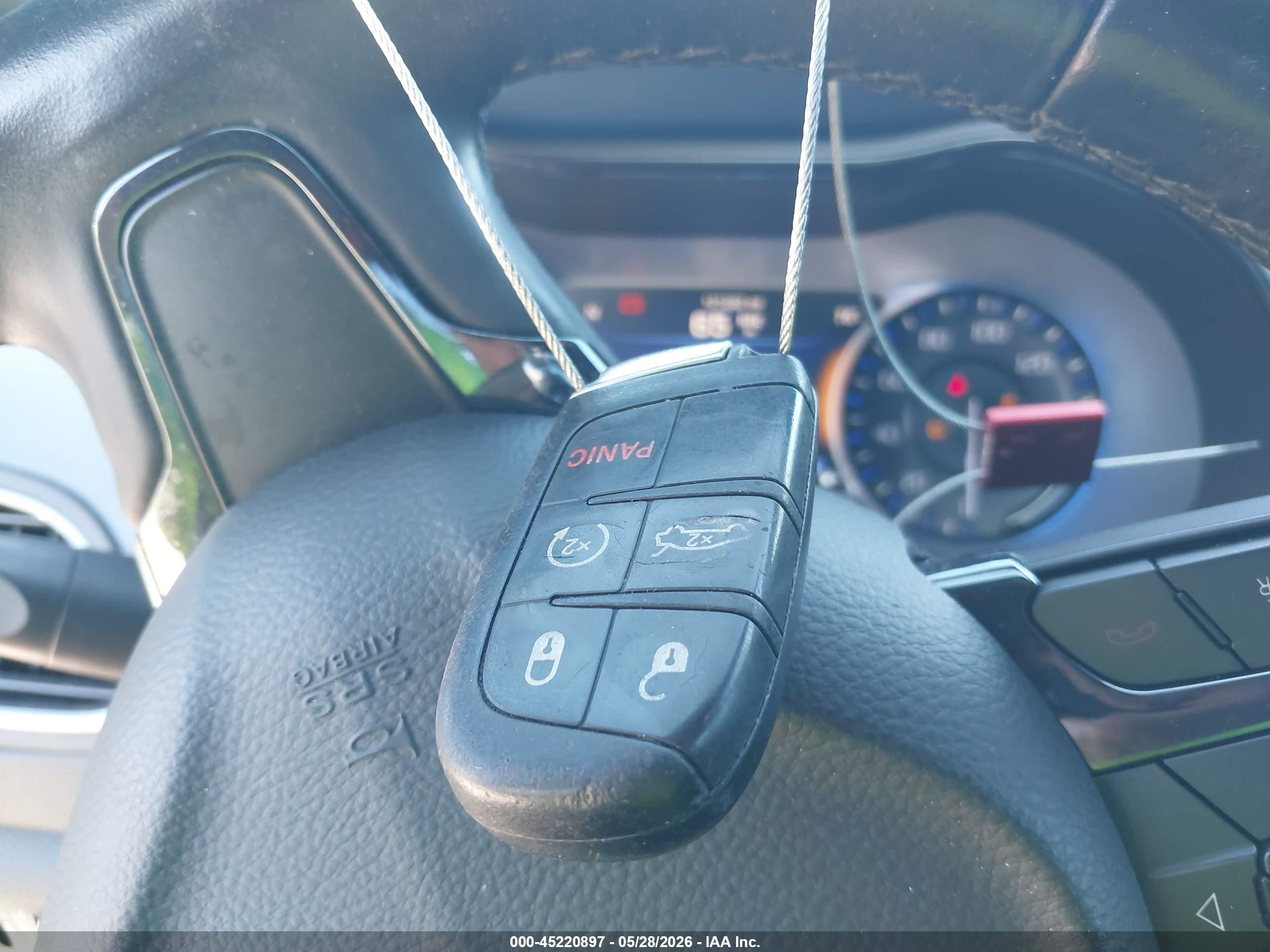 2015 Chrysler 200 S Черный vin: 1C3CCCBG7FN551543