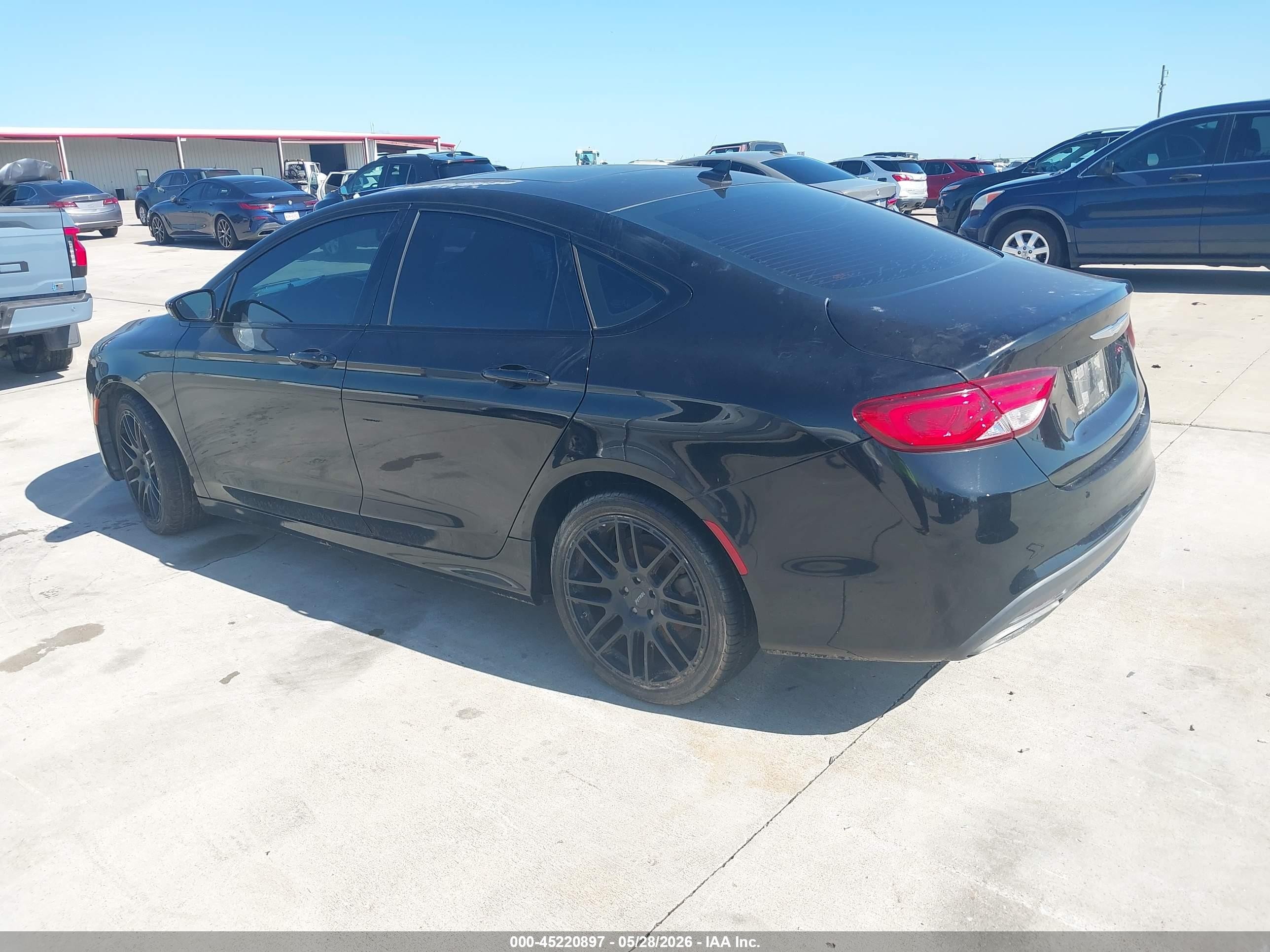 2015 Chrysler 200 S Черный vin: 1C3CCCBG7FN551543