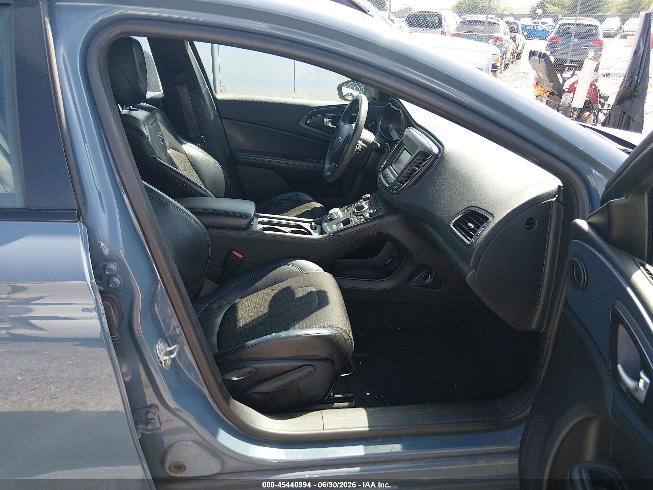 2015 Chrysler 200 S Blue vin: 1C3CCCBG7FN597969