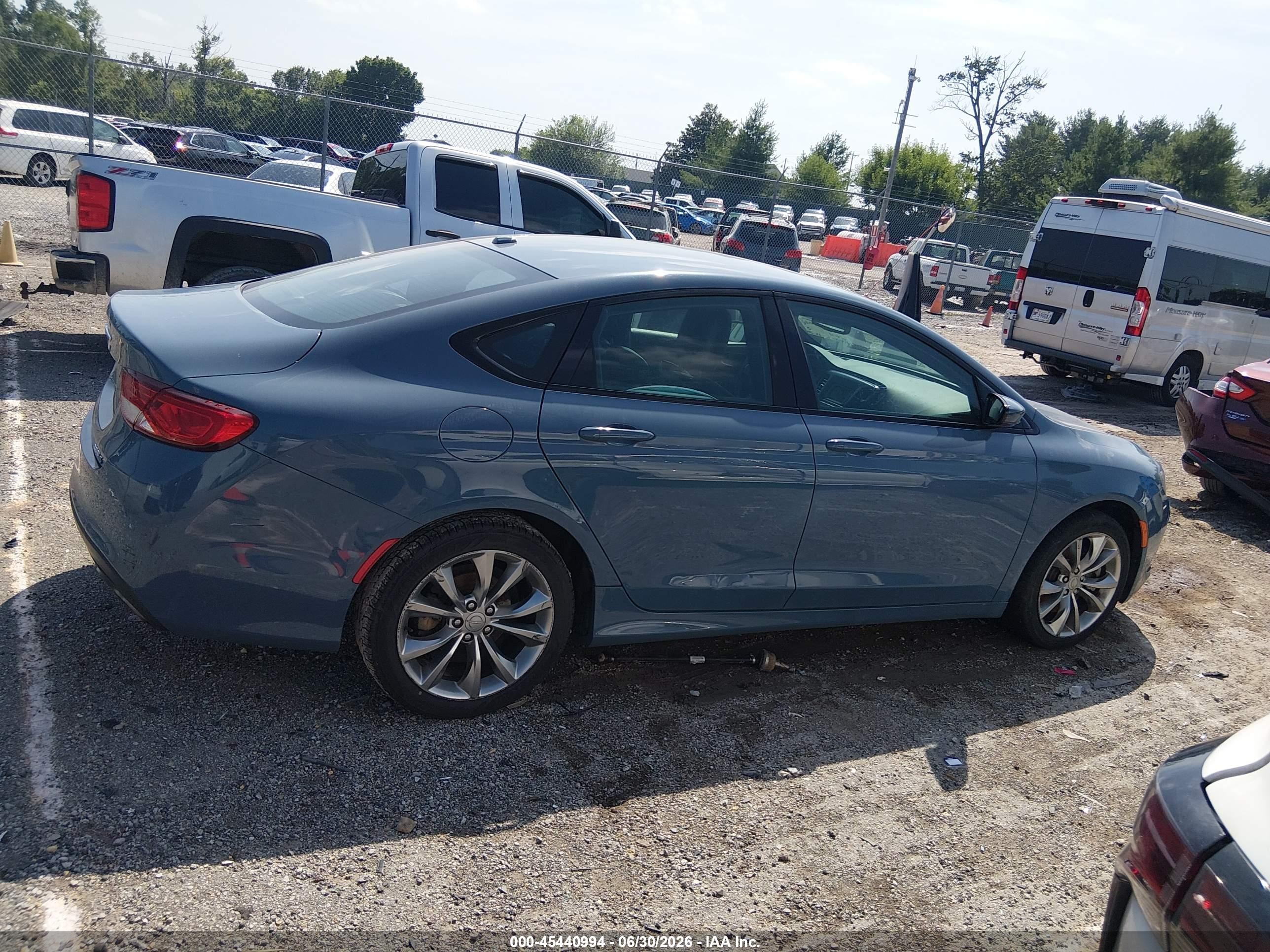 2015 Chrysler 200 S Blue vin: 1C3CCCBG7FN597969
