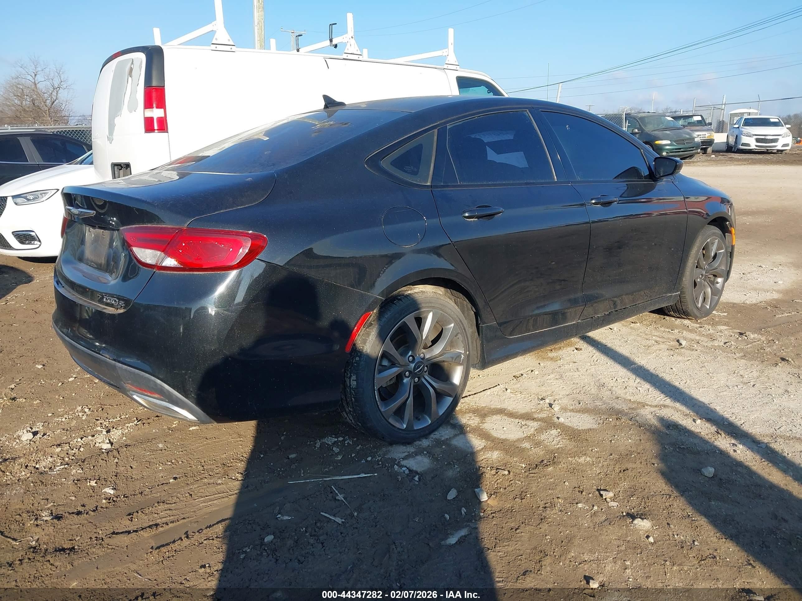 2015 Chrysler 200 S Черный vin: 1C3CCCBG7FN642876