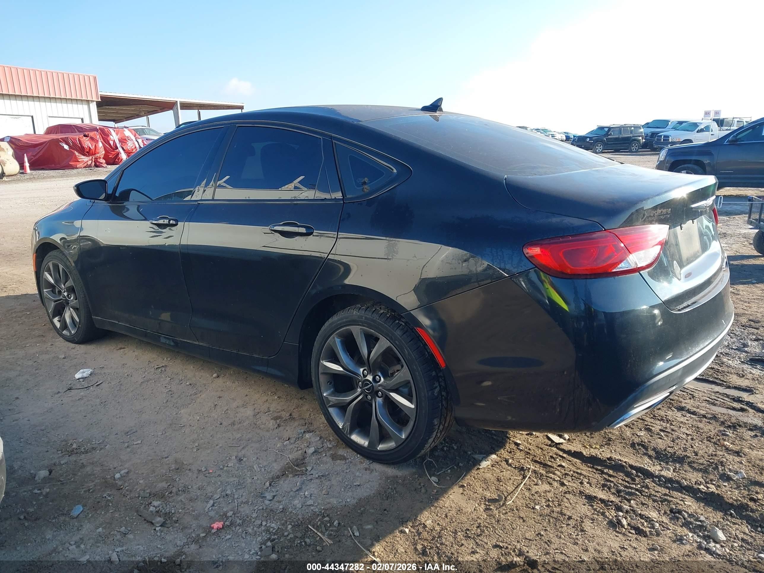 2015 Chrysler 200 S Черный vin: 1C3CCCBG7FN642876