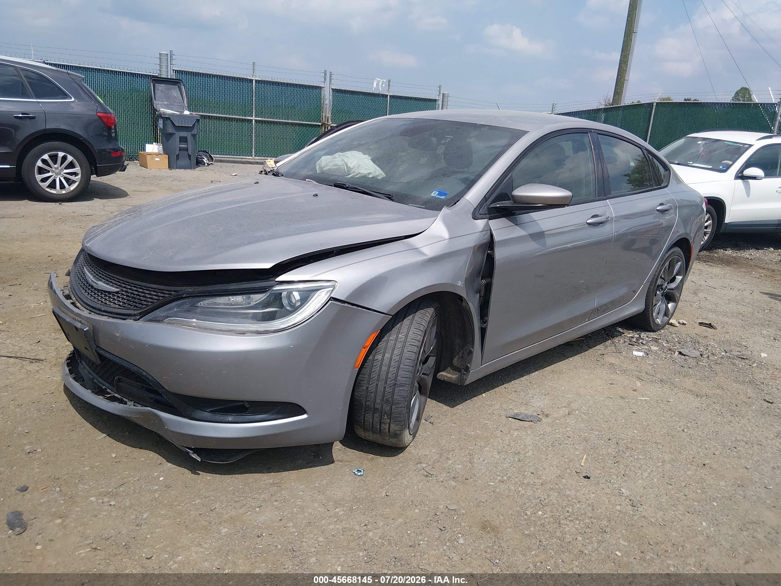 2015 Chrysler 200 S Silver vin: 1C3CCCBG8FN543029