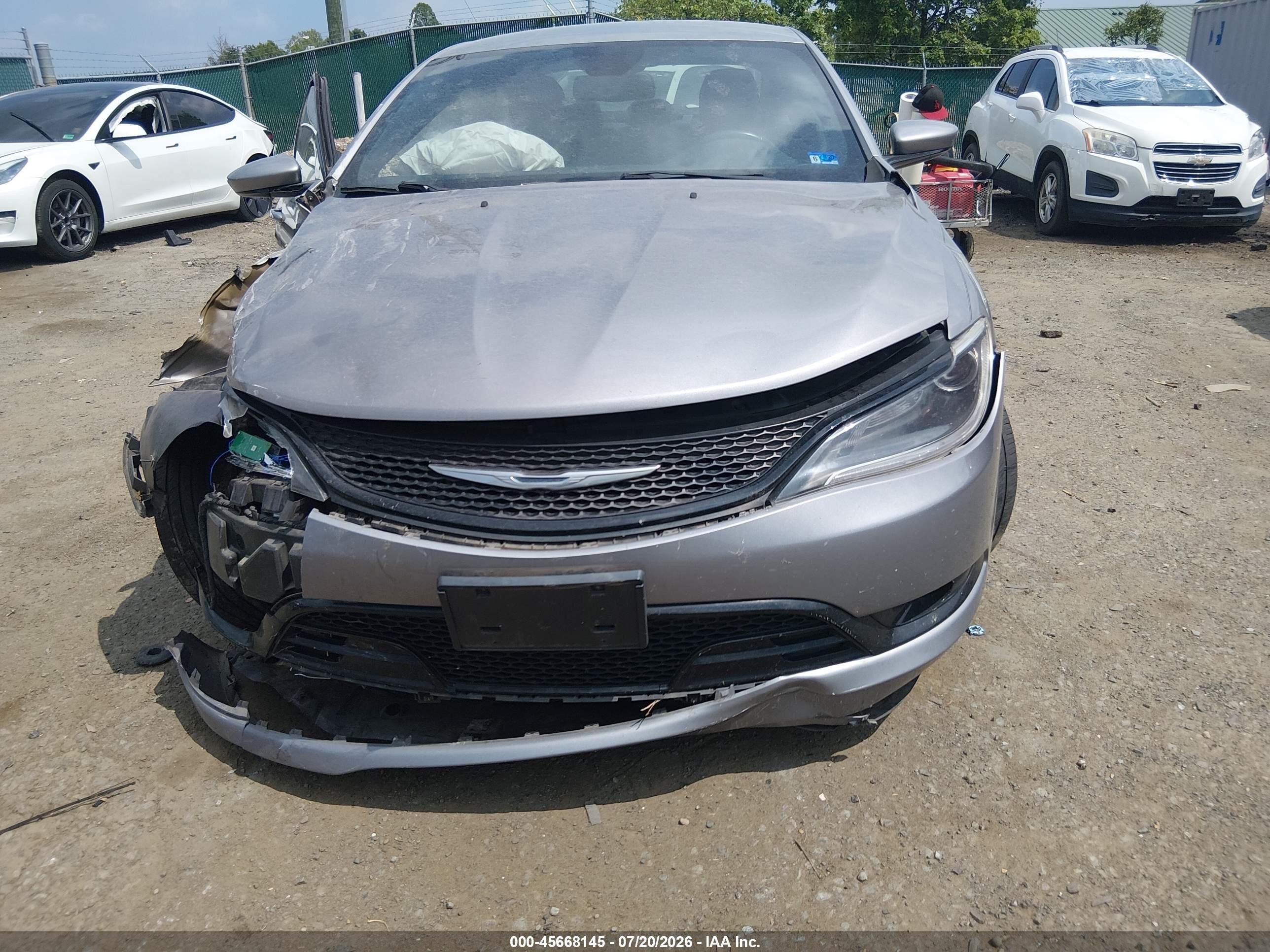 2015 Chrysler 200 S Silver vin: 1C3CCCBG8FN543029