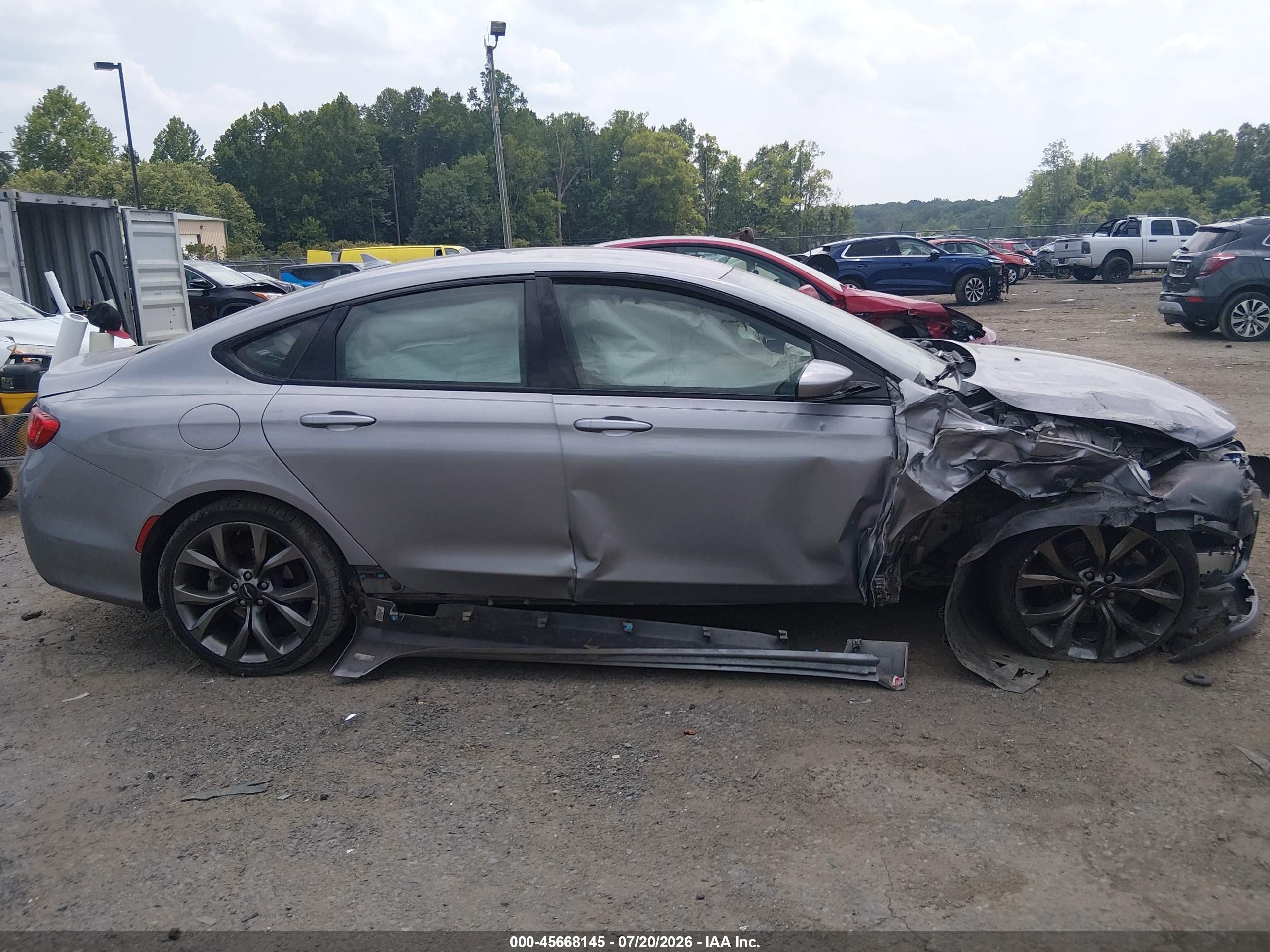 2015 Chrysler 200 S Silver vin: 1C3CCCBG8FN543029