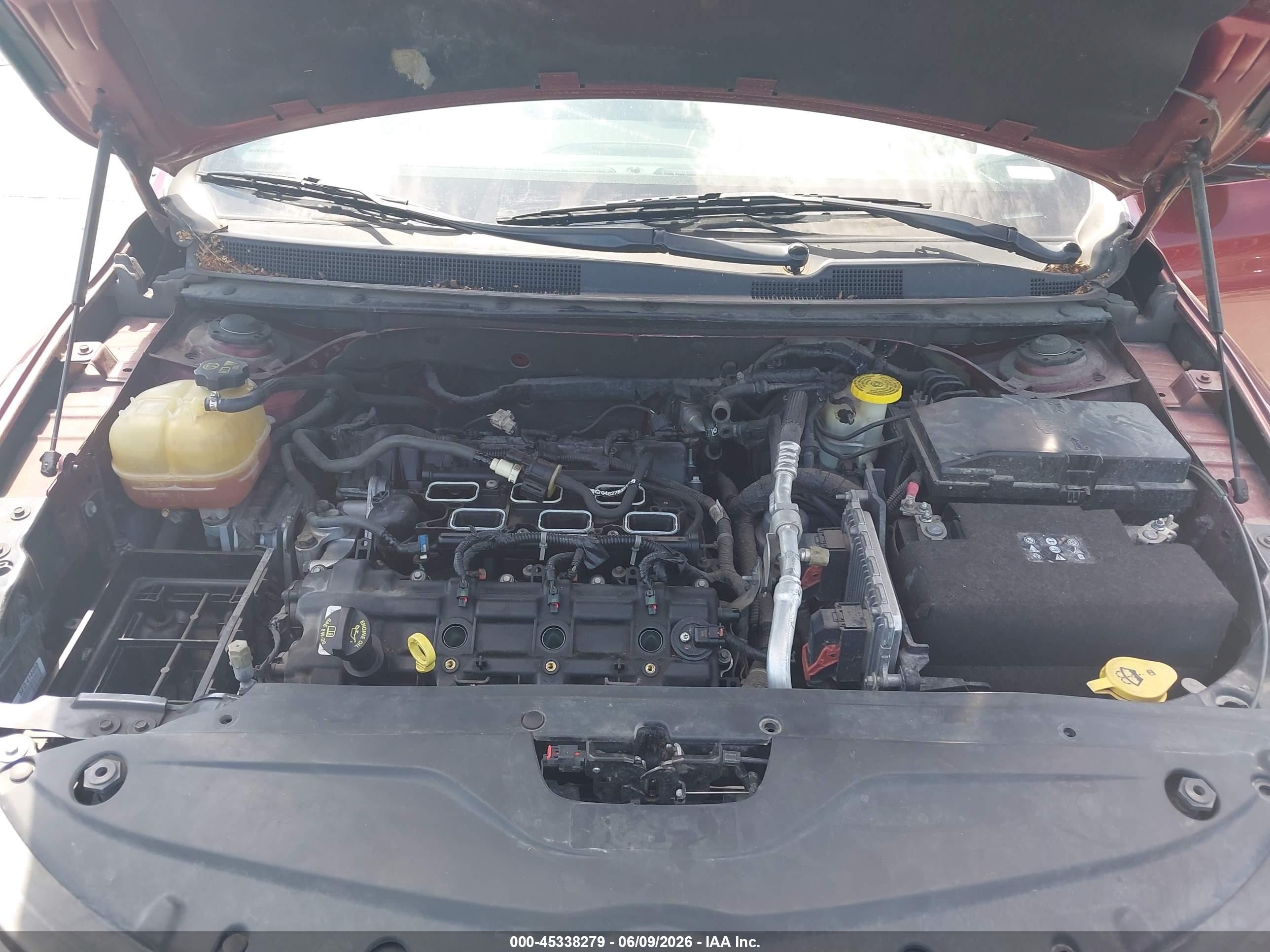 2015 Chrysler 200 S Maroon vin: 1C3CCCBG8FN580999