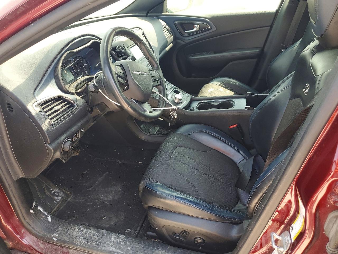 2015 Chrysler 200 S Maroon vin: 1C3CCCBG9FN518155