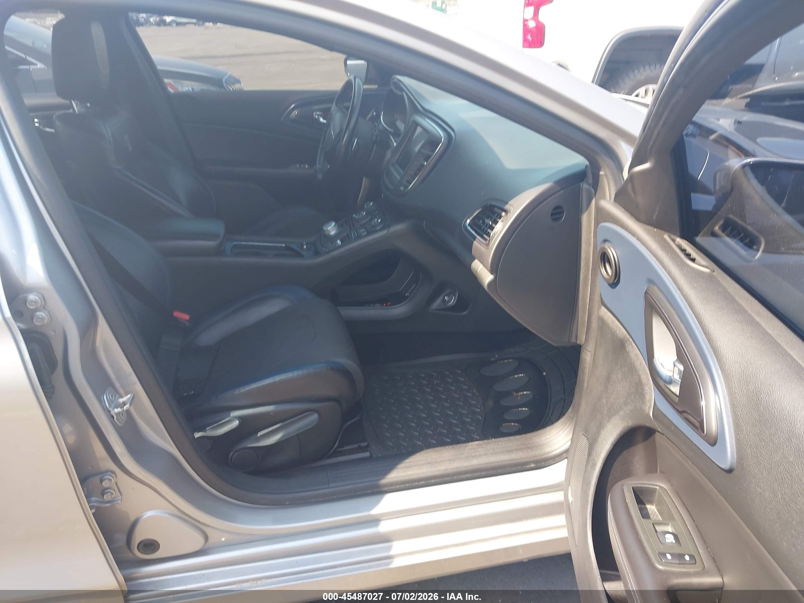 2015 Chrysler 200 S Gray vin: 1C3CCCBG9FN533528