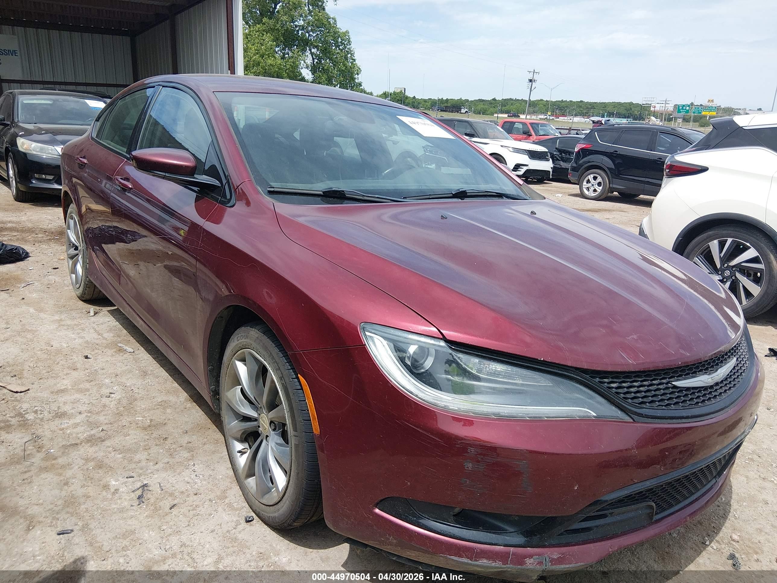 2015 Chrysler 200 S Maroon vin: 1C3CCCBGXFN514180
