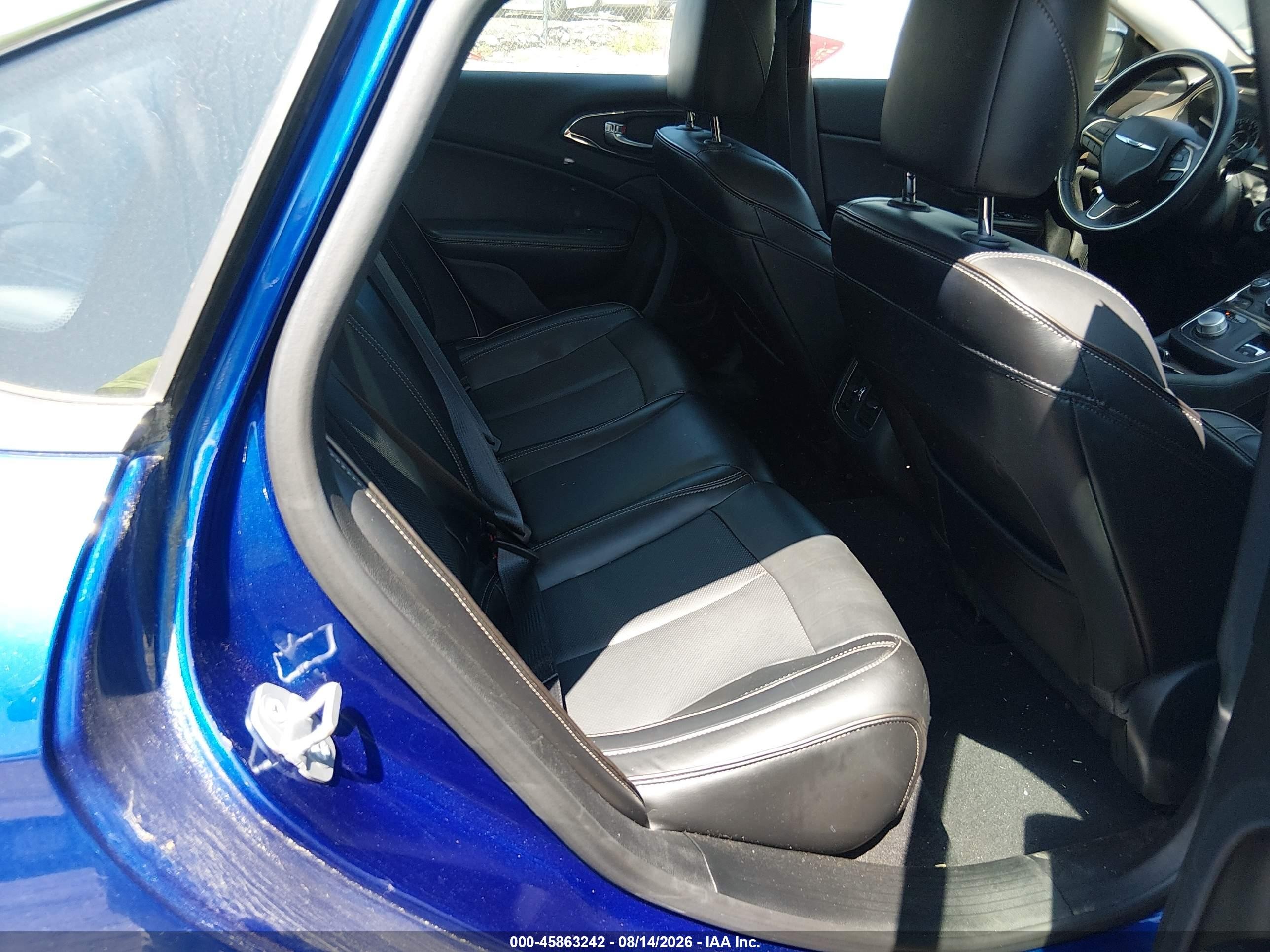 2015 Chrysler 200 C Blue vin: 1C3CCCCB0FN565884