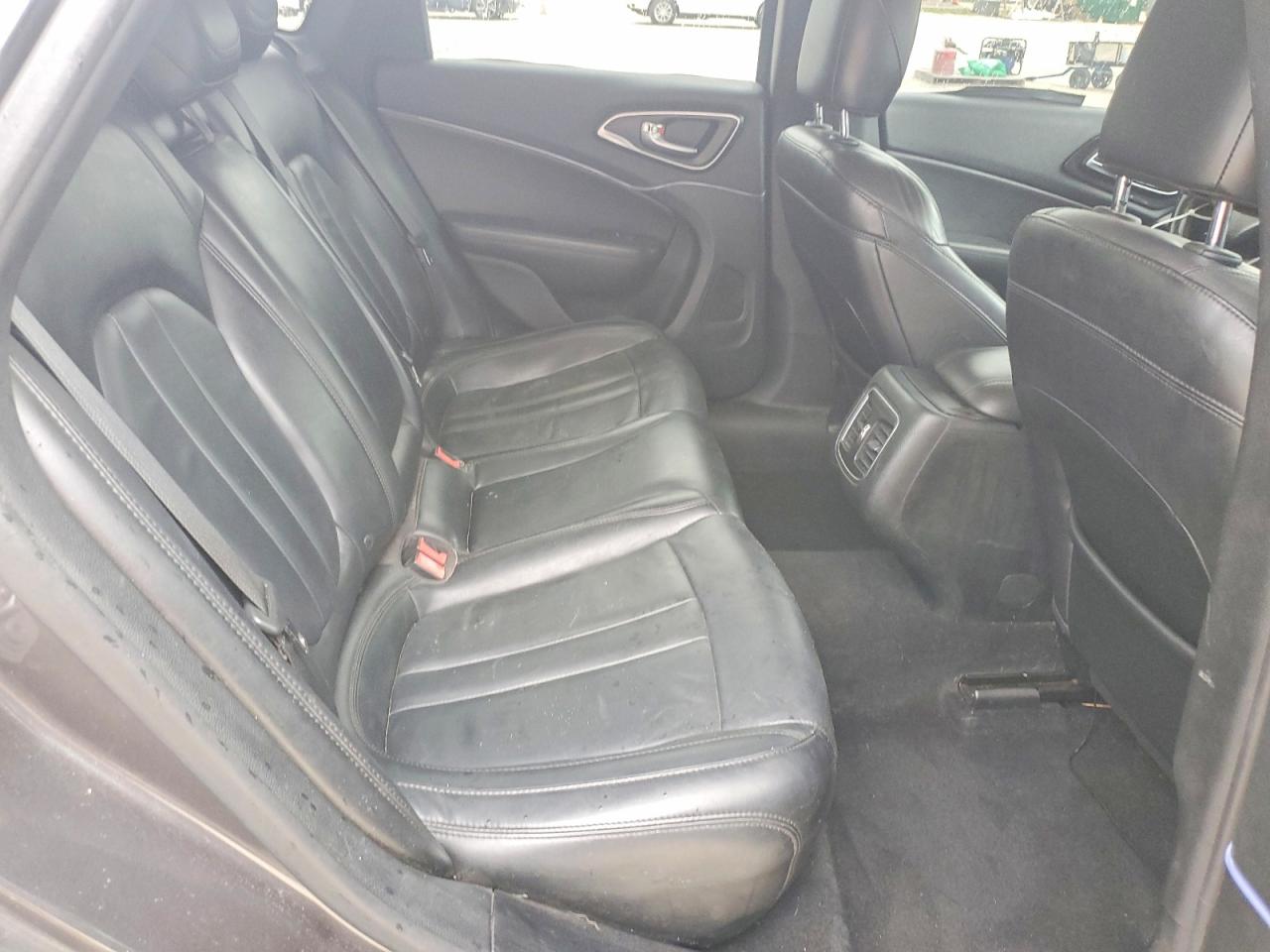 2015 Chrysler 200 C Gray vin: 1C3CCCCB0FN591949