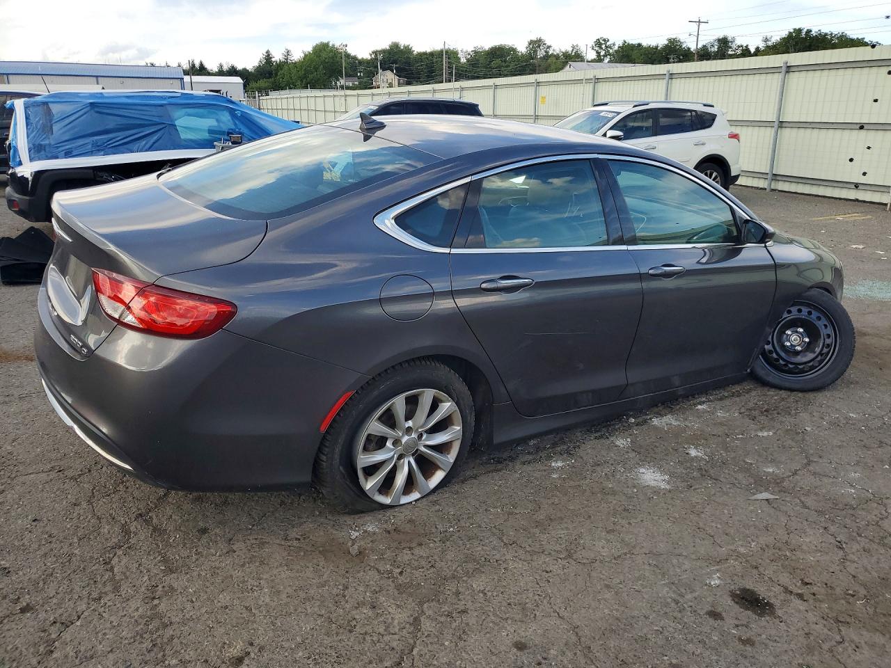 2015 Chrysler 200 C Gray vin: 1C3CCCCB1FN736187