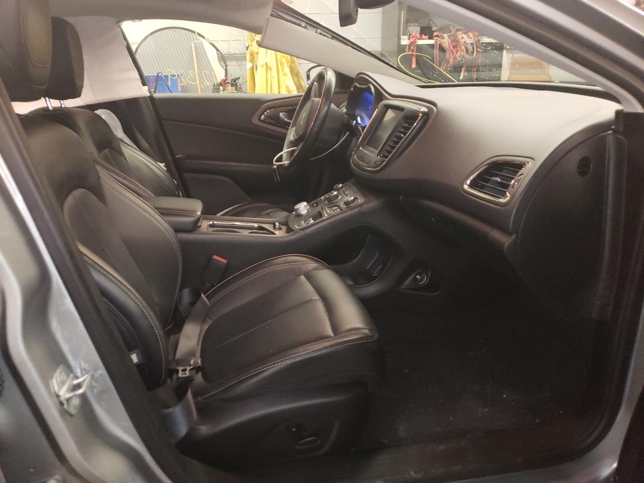 2015 Chrysler 200 C Silver vin: 1C3CCCCB2FN633716