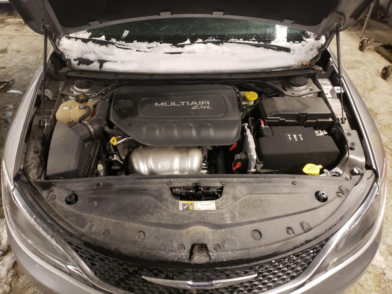 2015 Chrysler 200 C Silver vin: 1C3CCCCB2FN633716