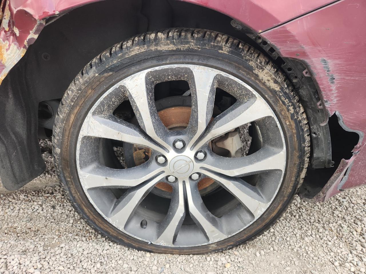 2015 Chrysler 200 C Maroon vin: 1C3CCCCB3FN527713 Damage: Left Rear Wheel, Curb Rash, > 12 Inches