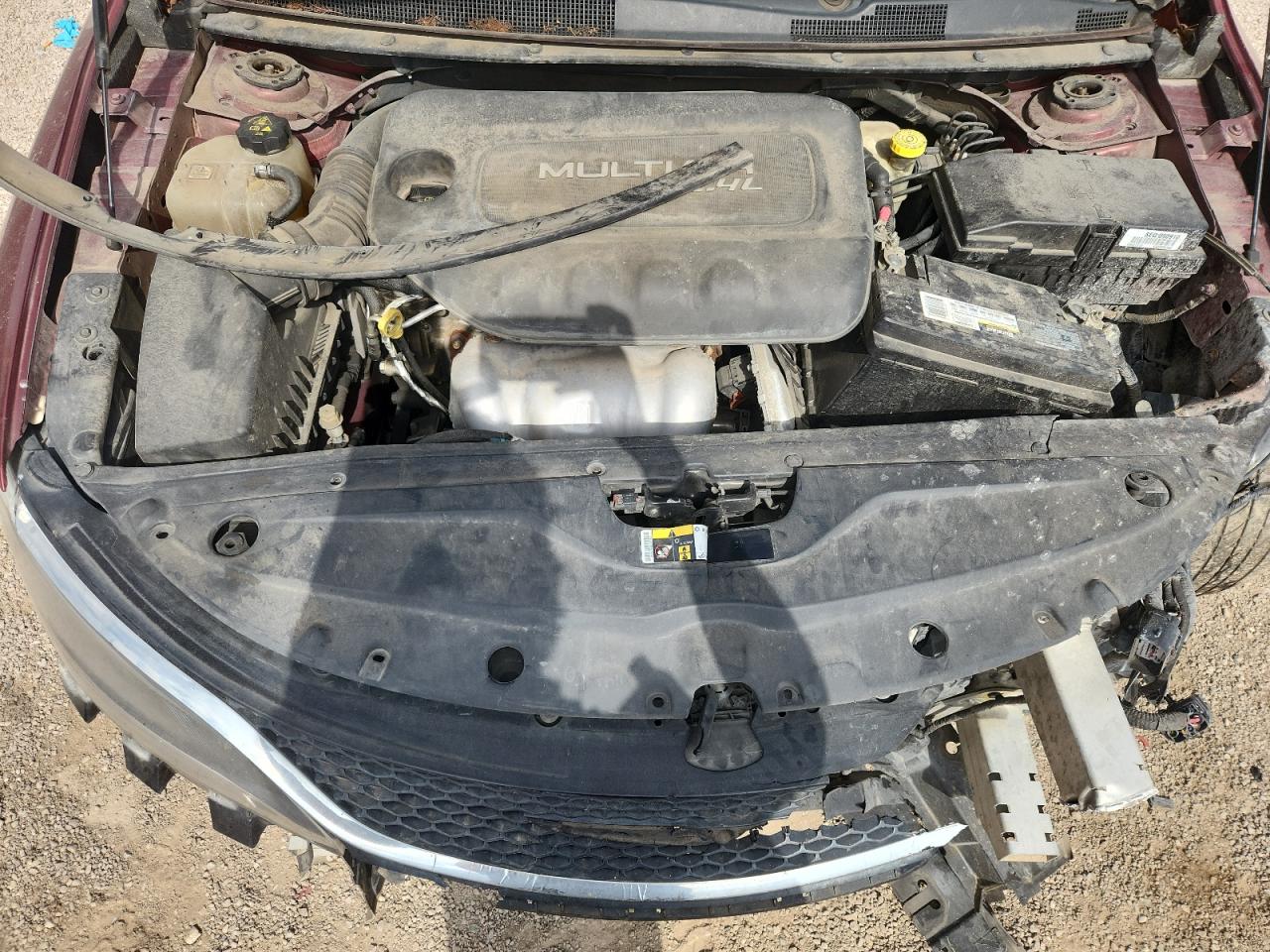 2015 Chrysler 200 C Maroon vin: 1C3CCCCB3FN527713 Damage: Radiator, Cracked, Replacement Required