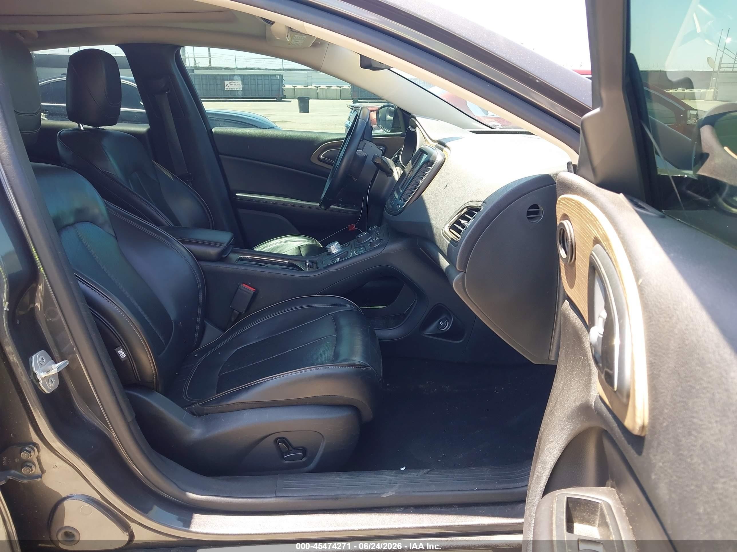 2015 Chrysler 200 C Gray vin: 1C3CCCCB3FN654929