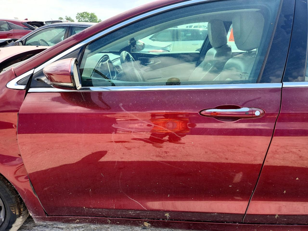 2015 Chrysler 200 C Red vin: 1C3CCCCB4FN544343