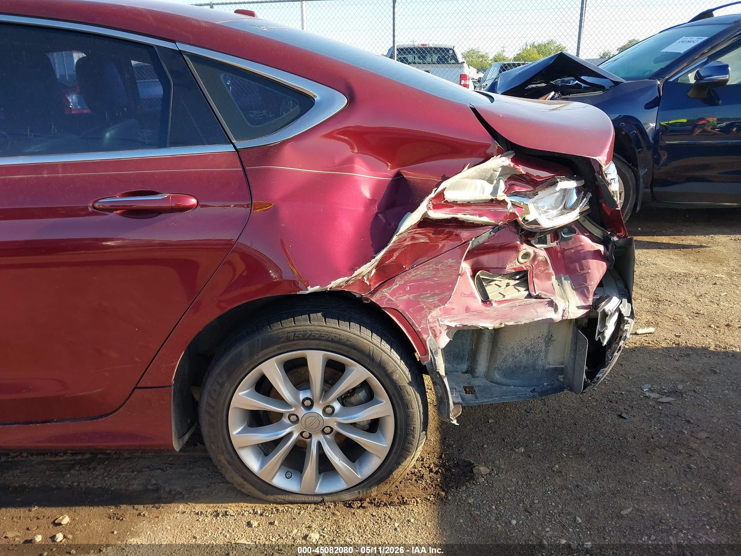 2015 Chrysler 200 C Maroon vin: 1C3CCCCB4FN577276