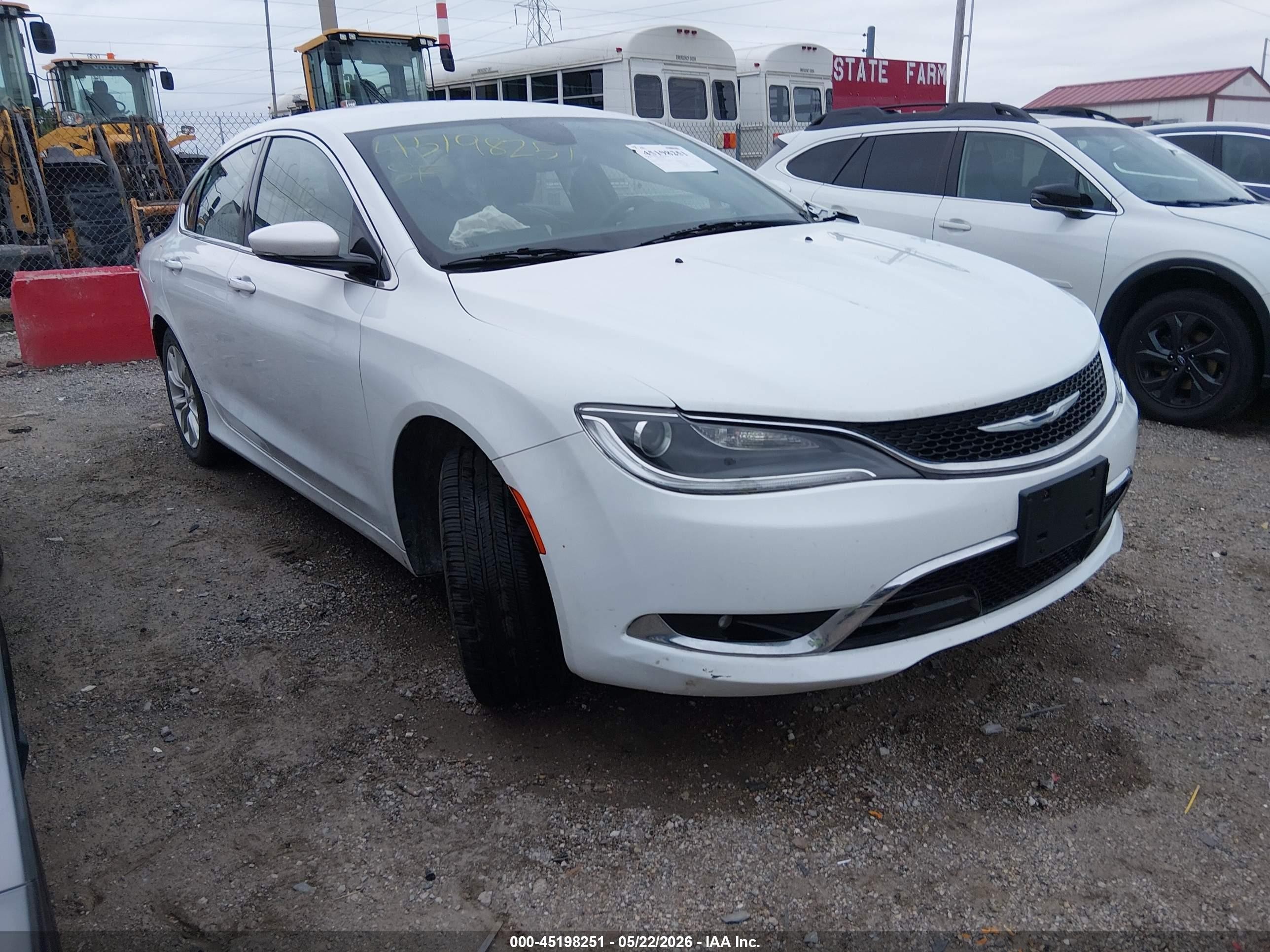 2015 Chrysler 200 C White vin: 1C3CCCCB4FN593770
