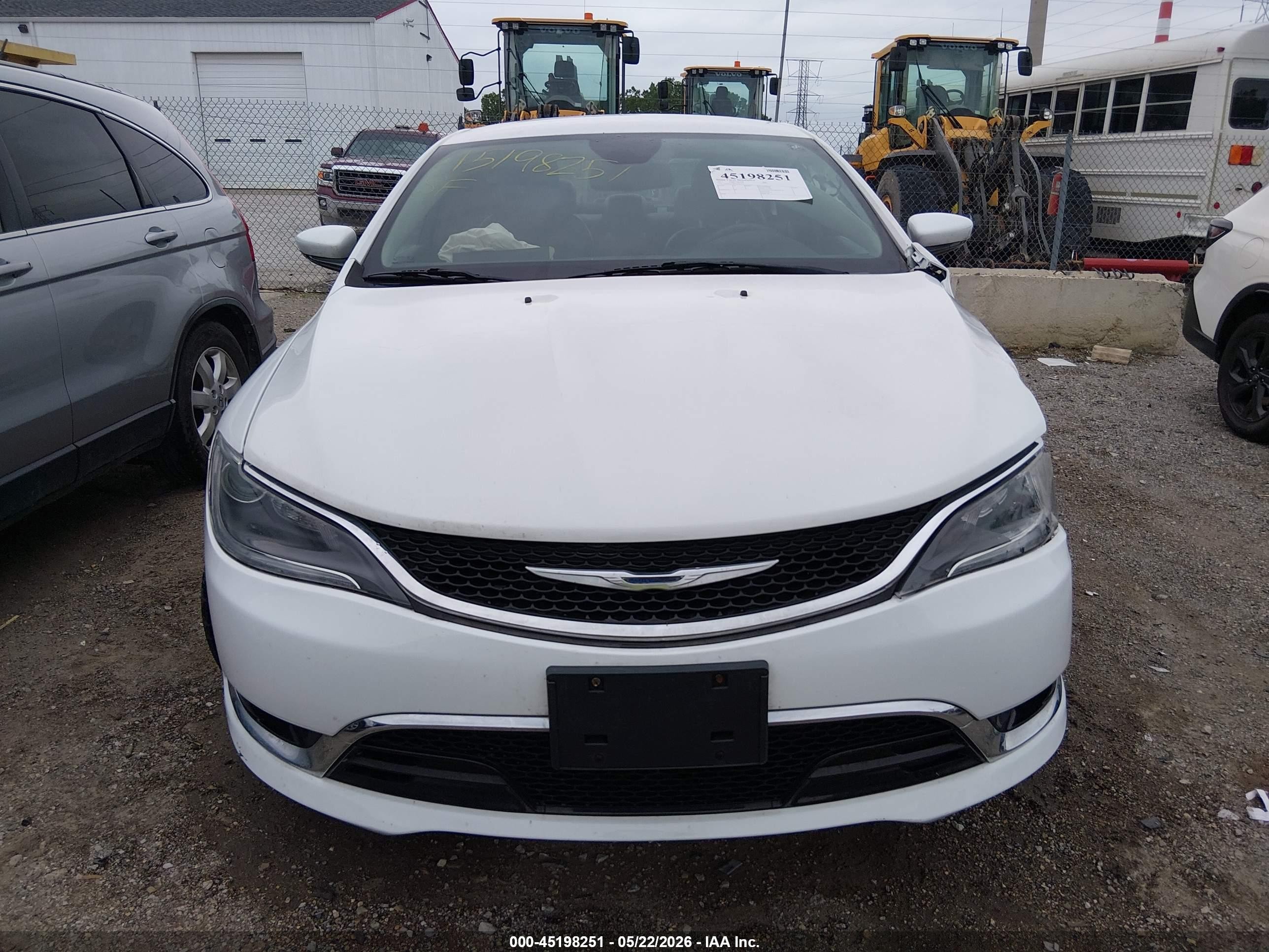 2015 Chrysler 200 C White vin: 1C3CCCCB4FN593770