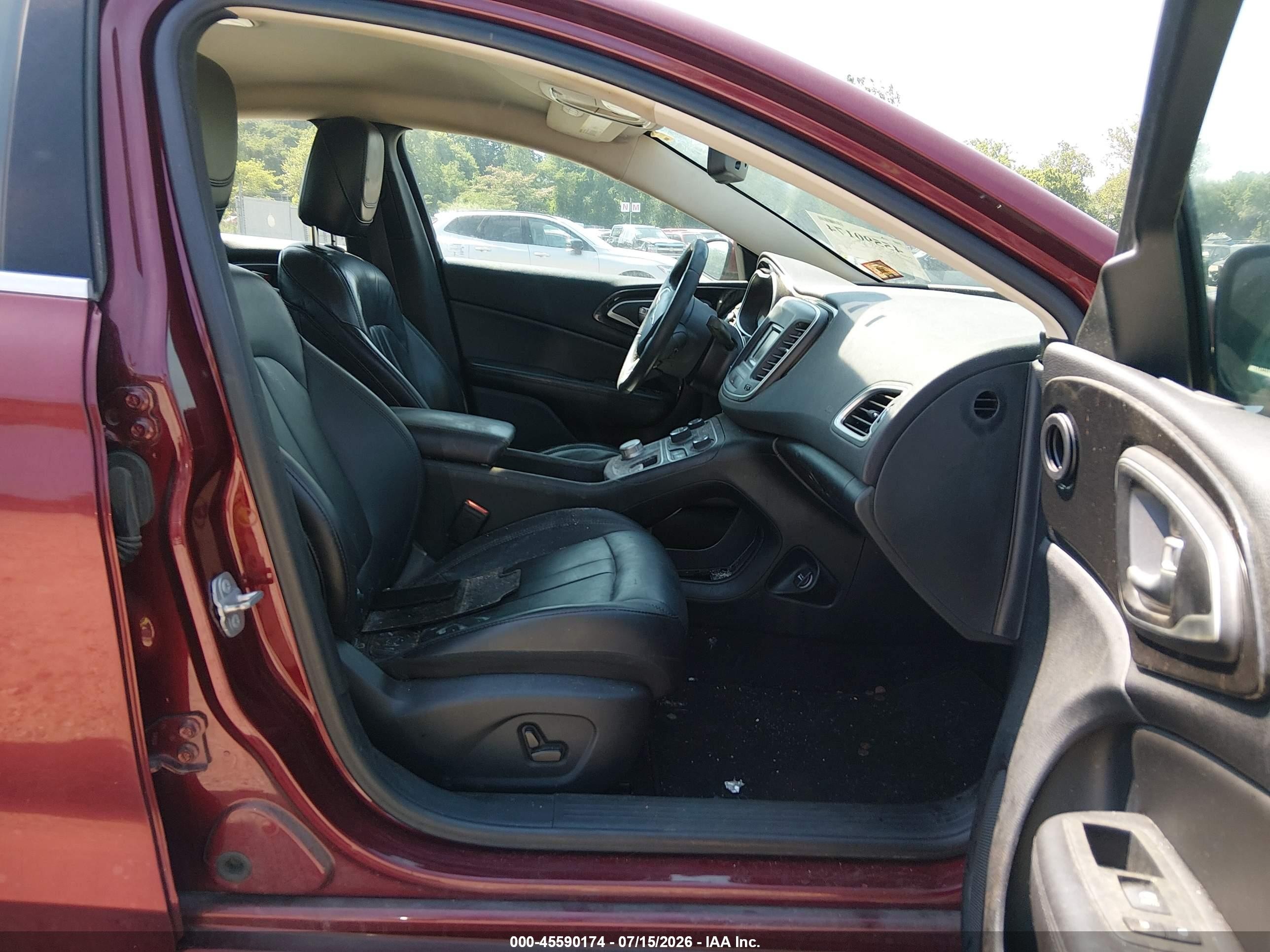 2015 Chrysler 200 C Красный vin: 1C3CCCCB5FN545484