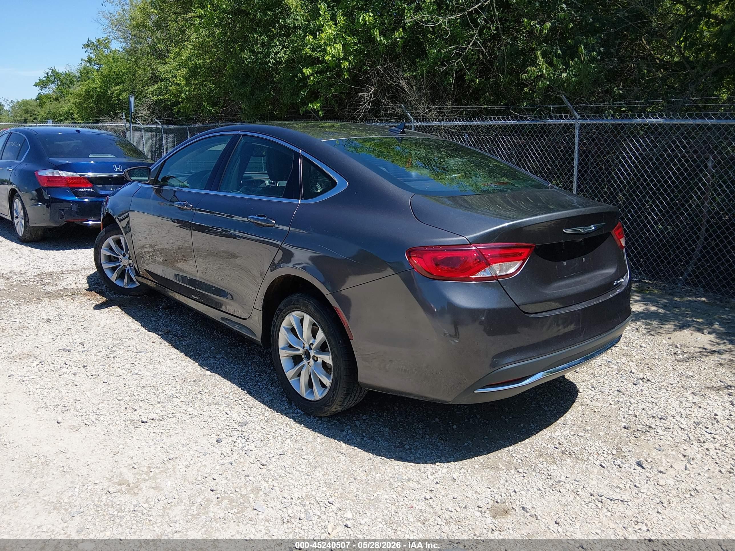 2015 Chrysler 200 C Gray vin: 1C3CCCCB5FN565749