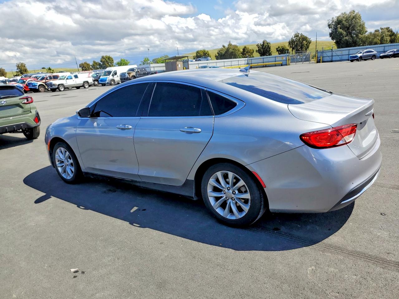 2015 Chrysler 200 C Silver vin: 1C3CCCCB6FN552282