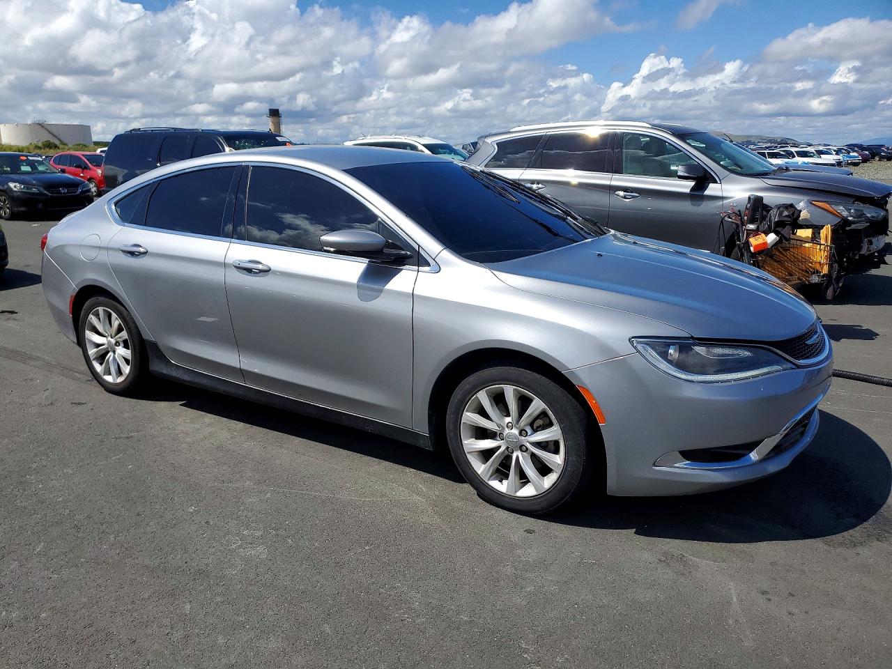 2015 Chrysler 200 C Silver vin: 1C3CCCCB6FN552282