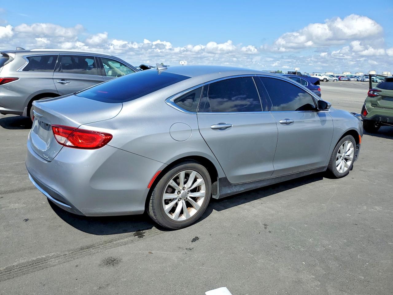 2015 Chrysler 200 C Silver vin: 1C3CCCCB6FN552282