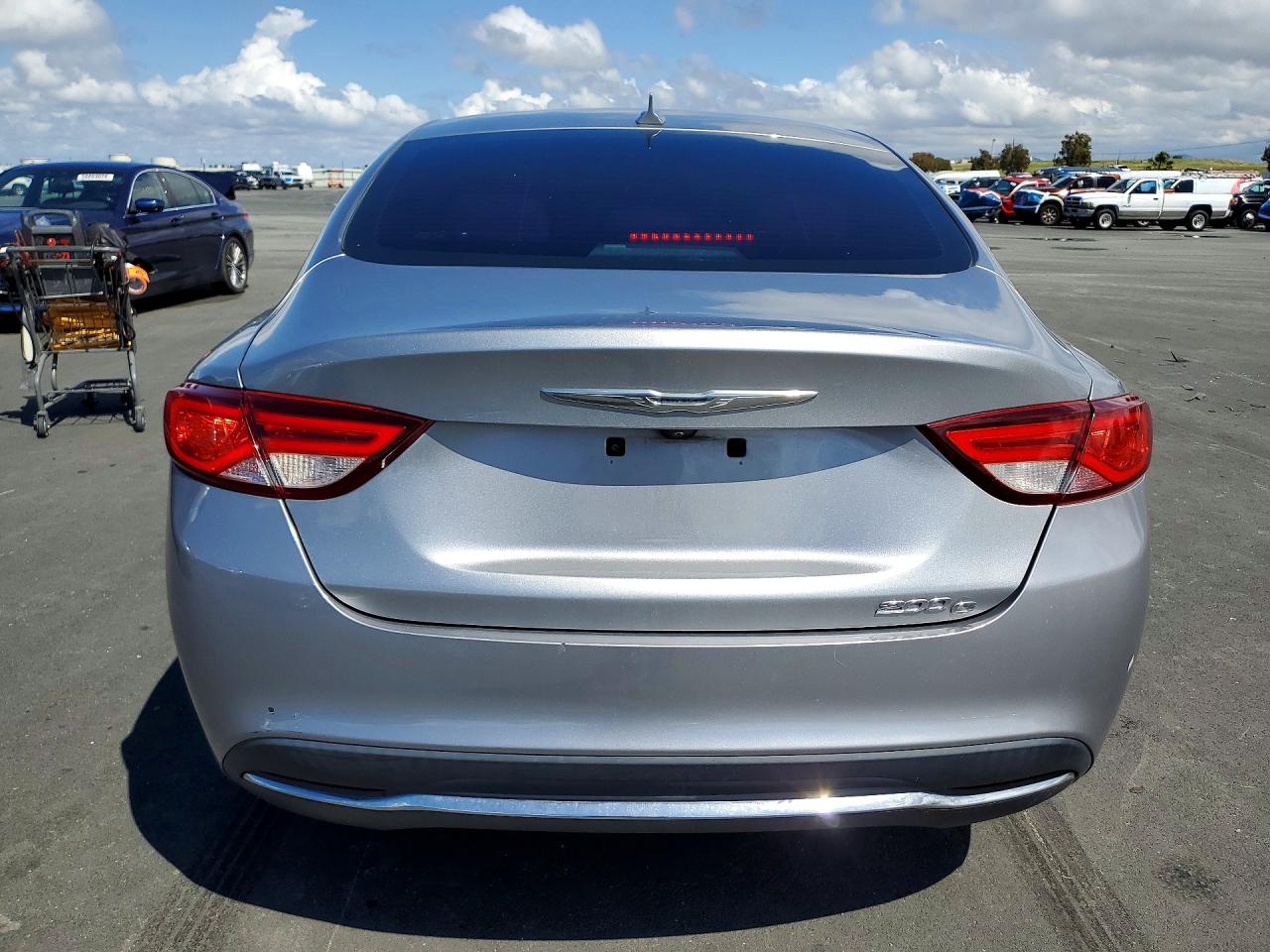 2015 Chrysler 200 C Silver vin: 1C3CCCCB6FN552282