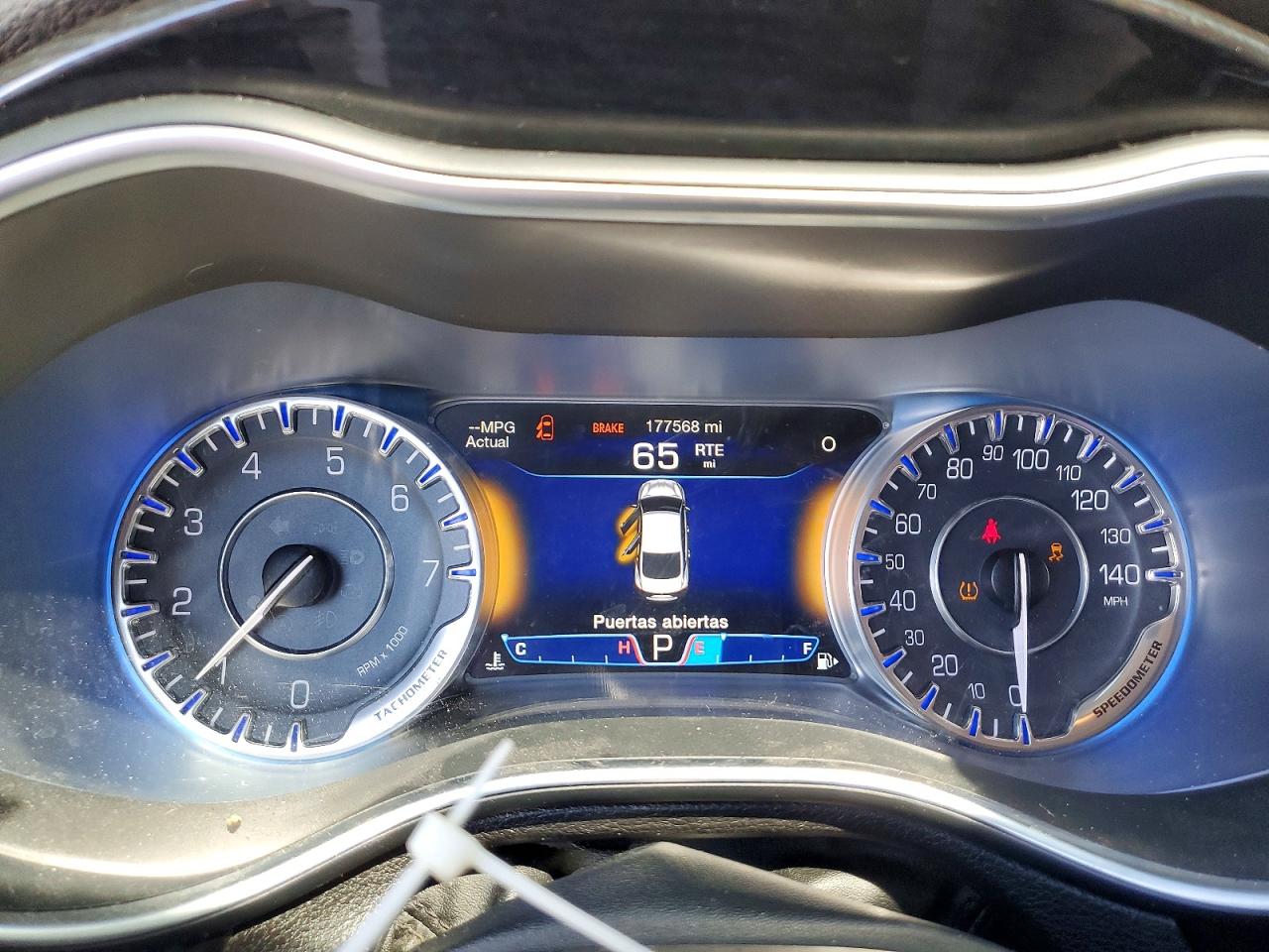 2015 Chrysler 200 C Silver vin: 1C3CCCCB6FN552282
