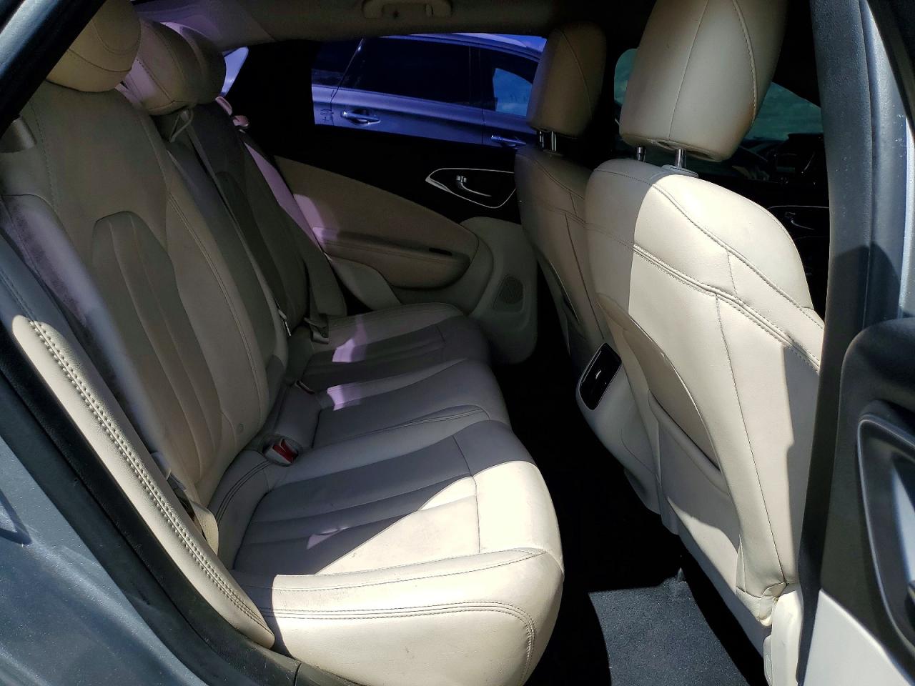 2015 Chrysler 200 C Silver vin: 1C3CCCCB6FN552282